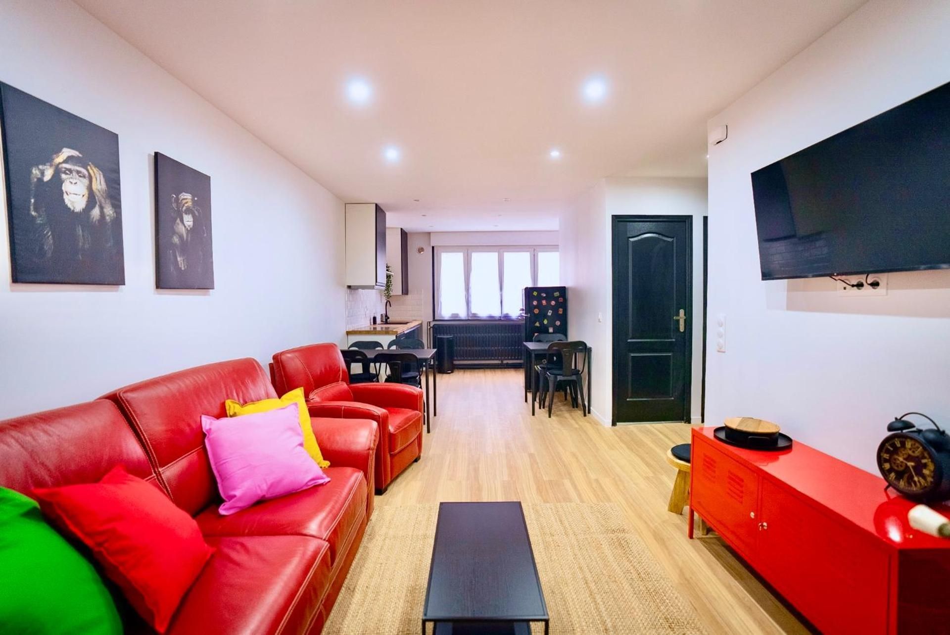 Three-Bedroom Apartment with Balcony