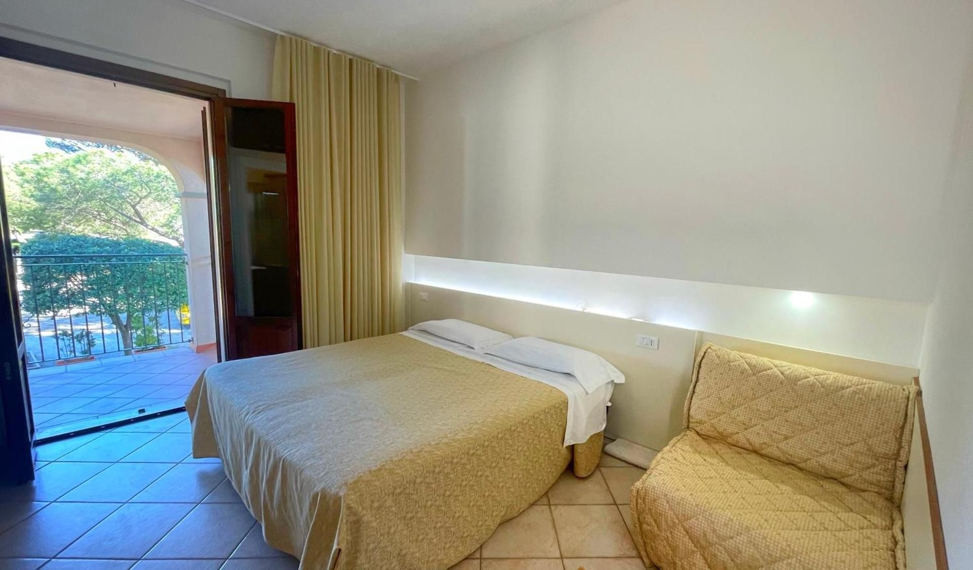 Triple Room with Balcony