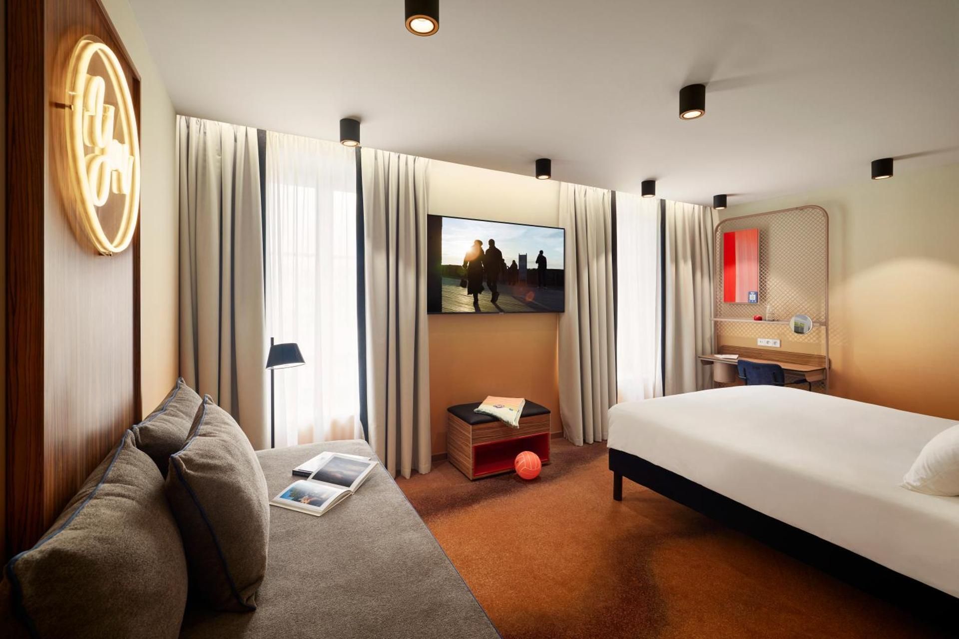 Superior Triple Room with One Double Bed and One Single Bed