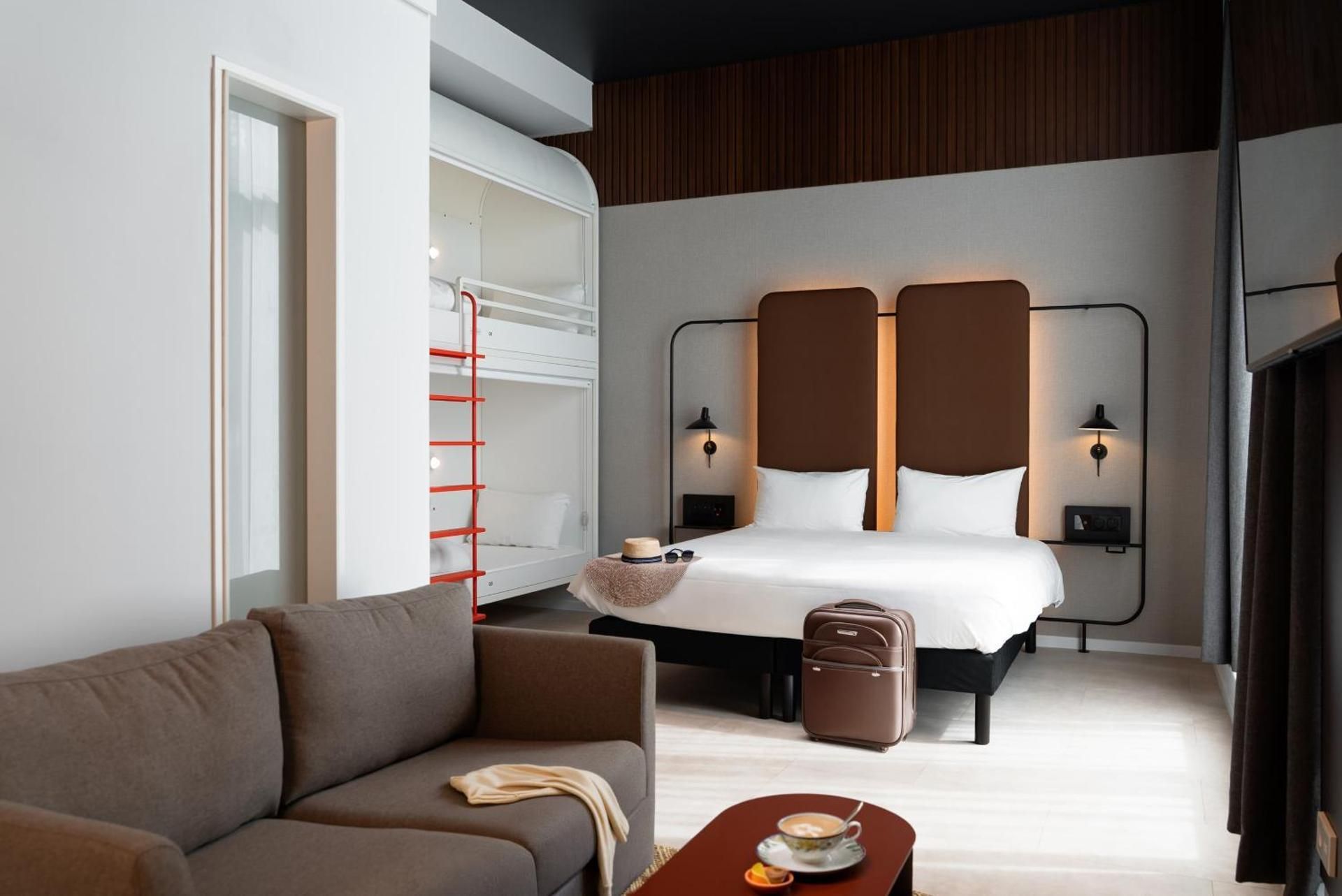 Apartment with One Double Bed and Two Bunk Beds
