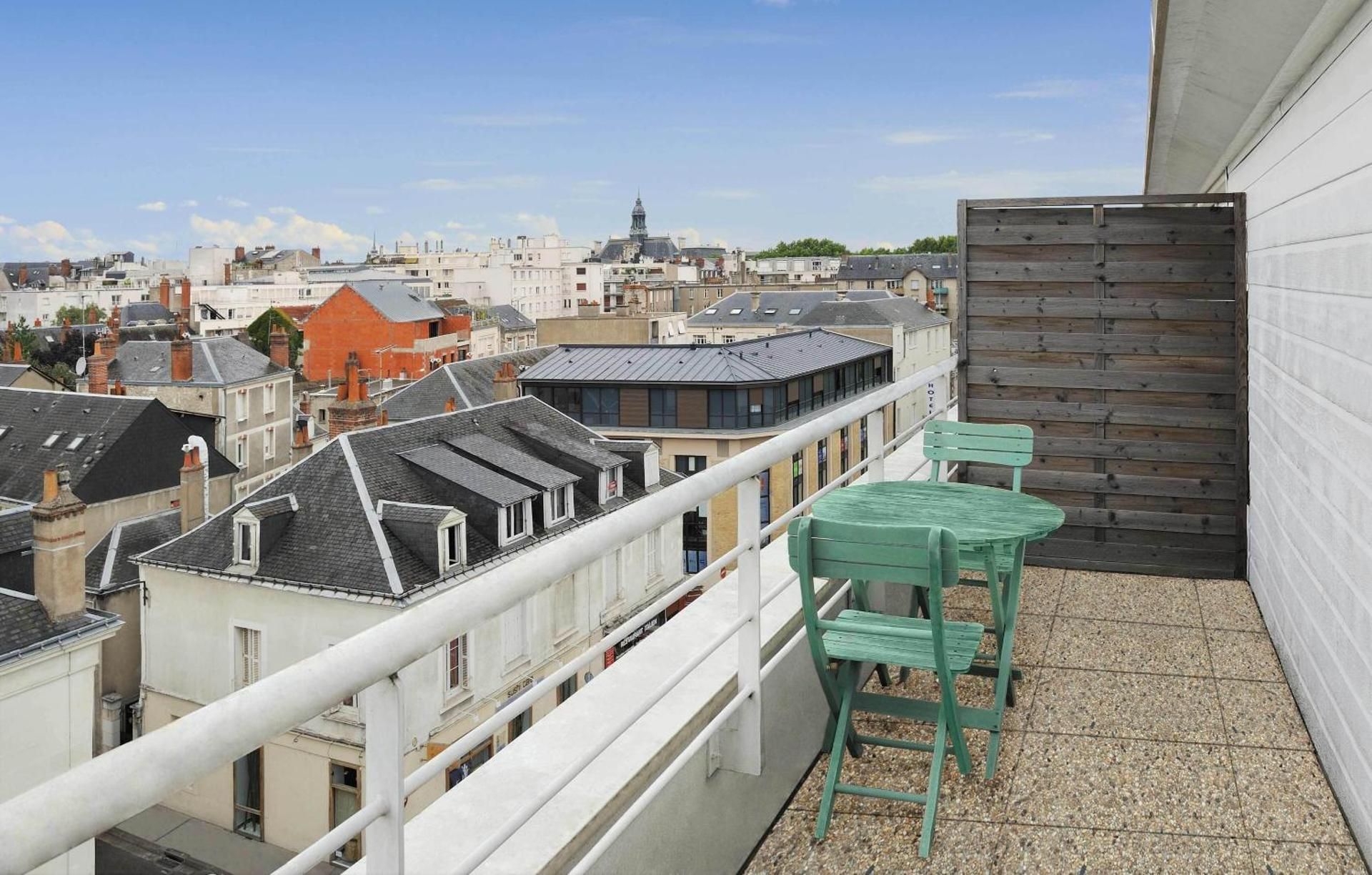 Studio with Balcony