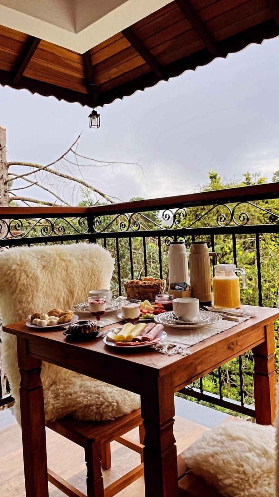 Double Room with Mountain View