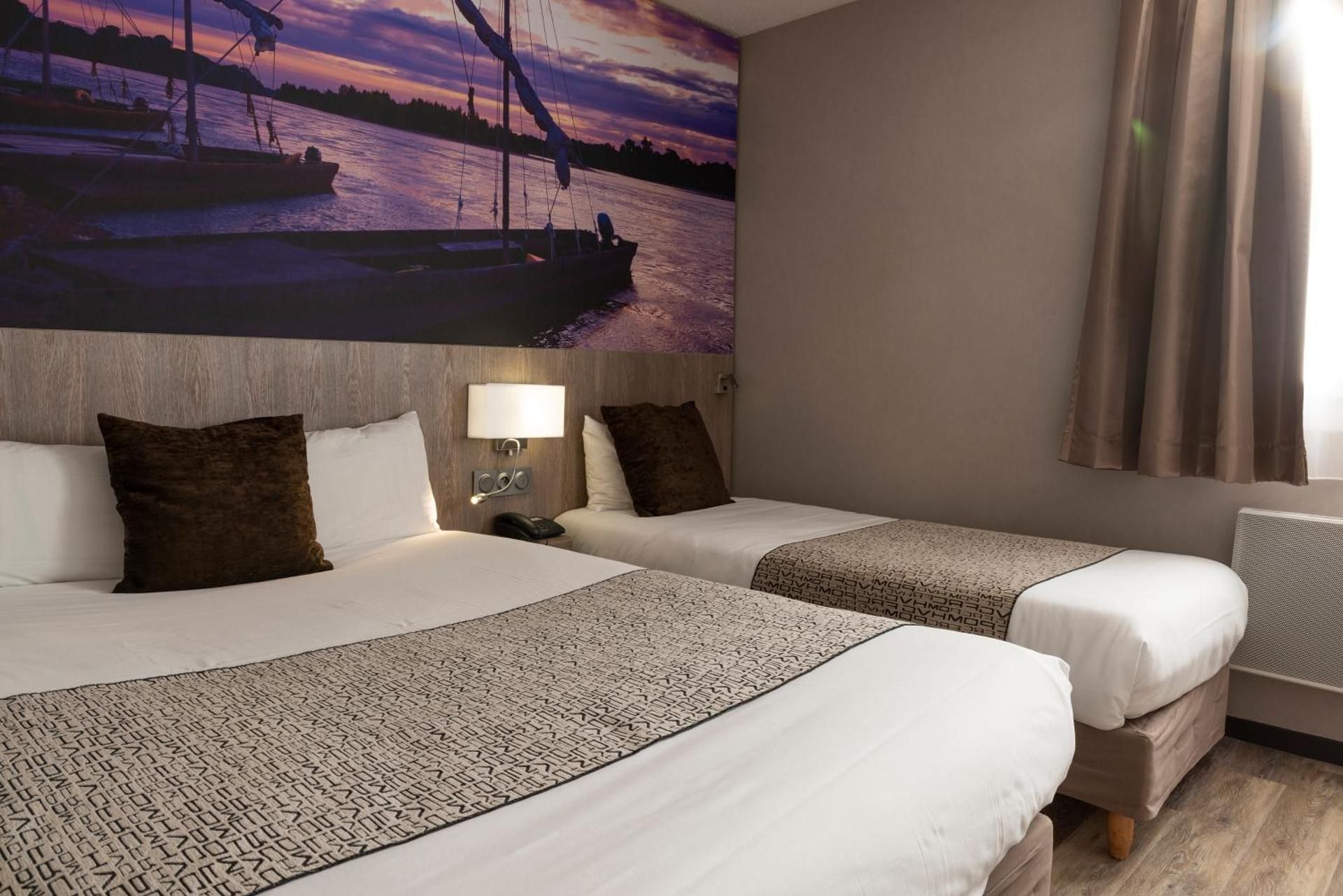 Triple Room with Air Conditioning