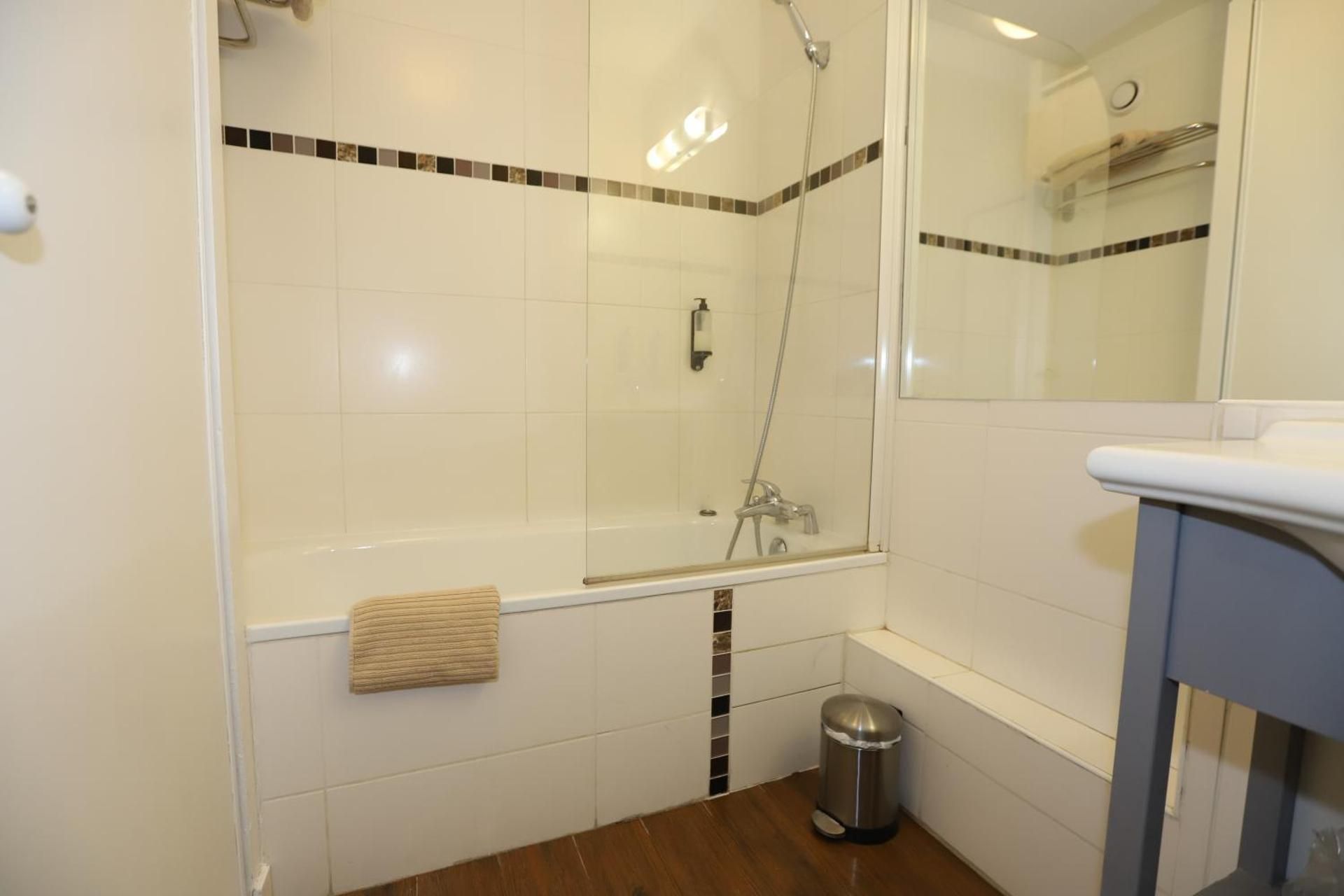 One-Bedroom Superior Apartment