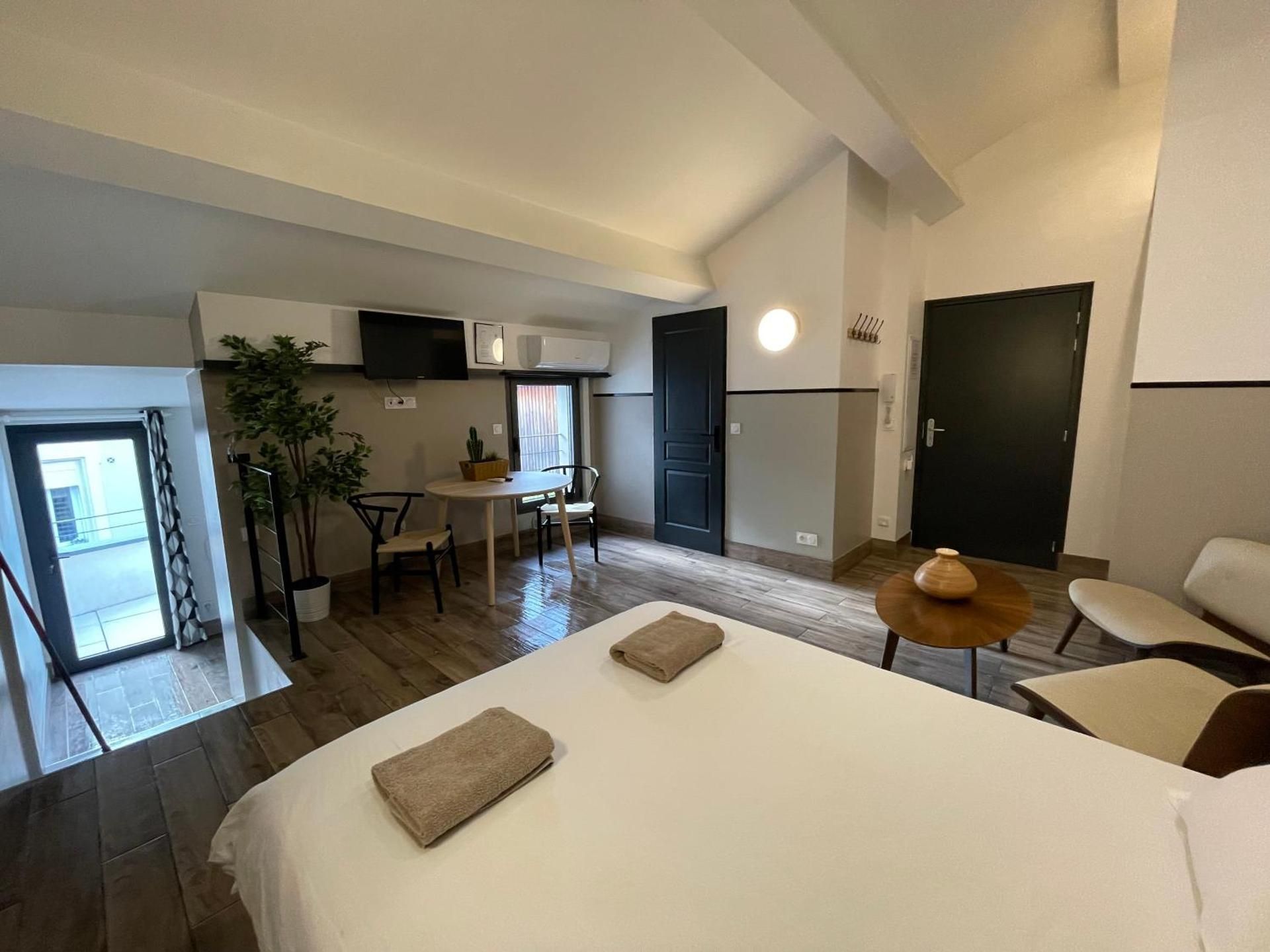 Apartment with Terrace