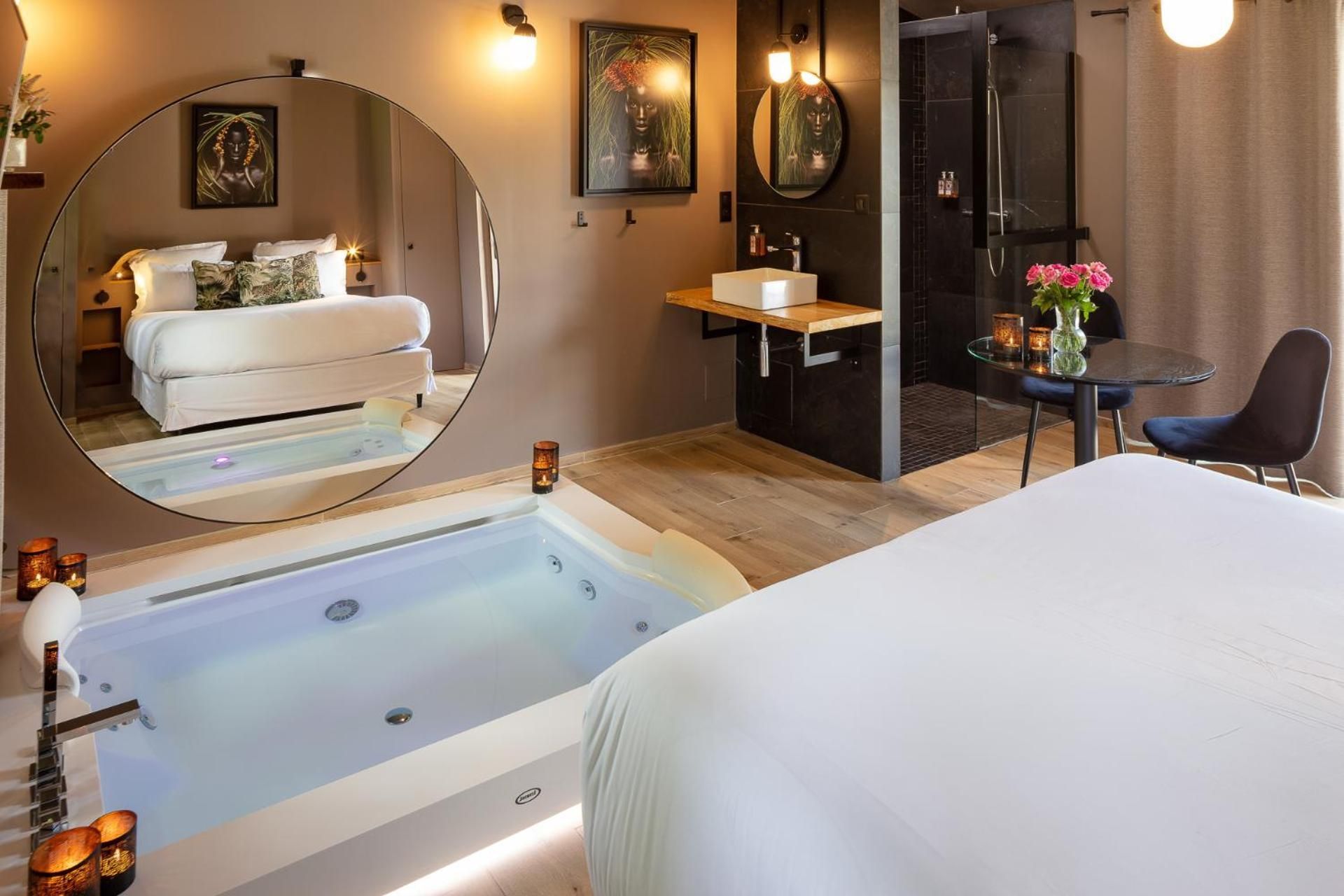 King Room with Spa Bath