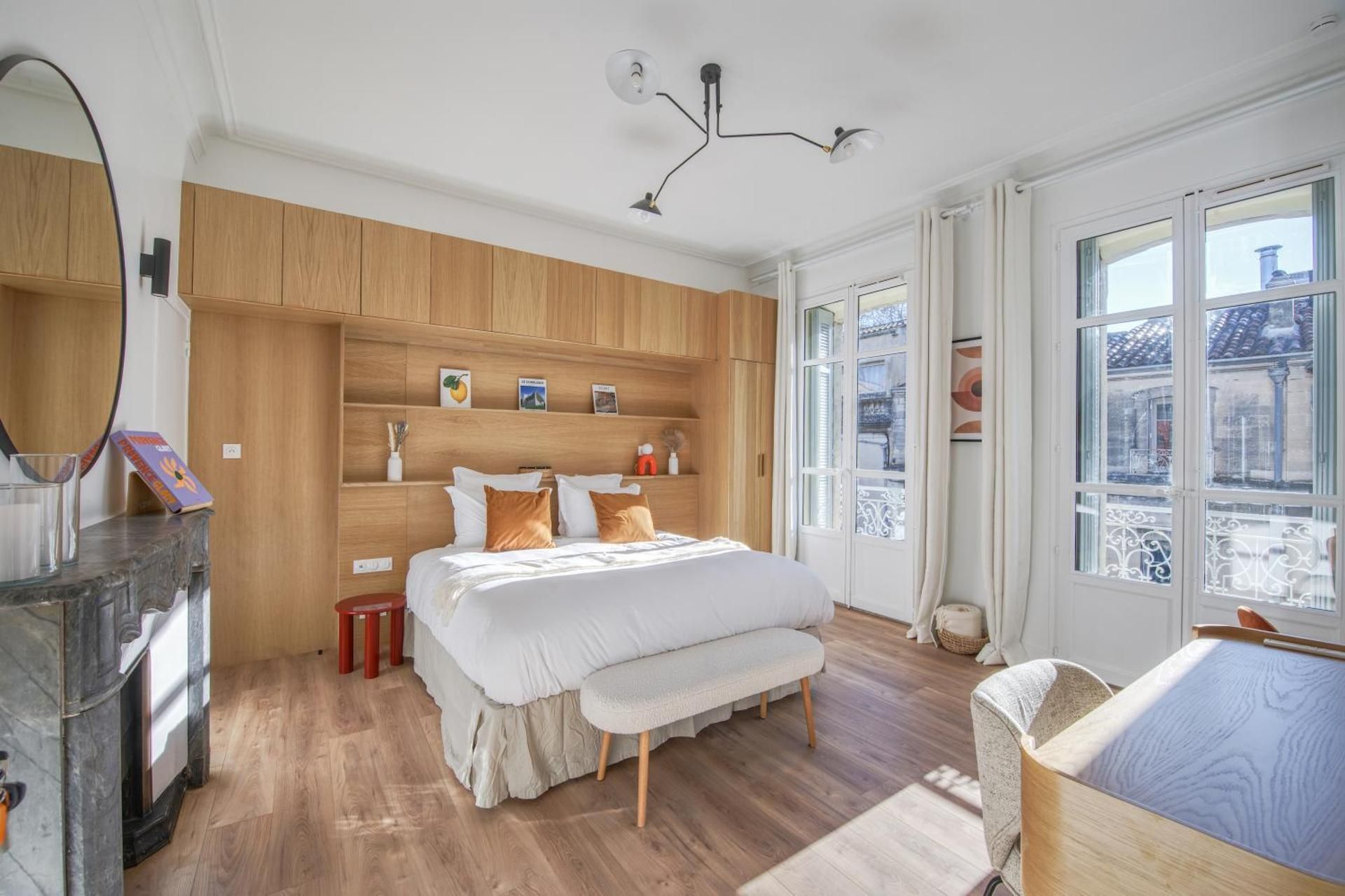 Studio Apartment with King Bed