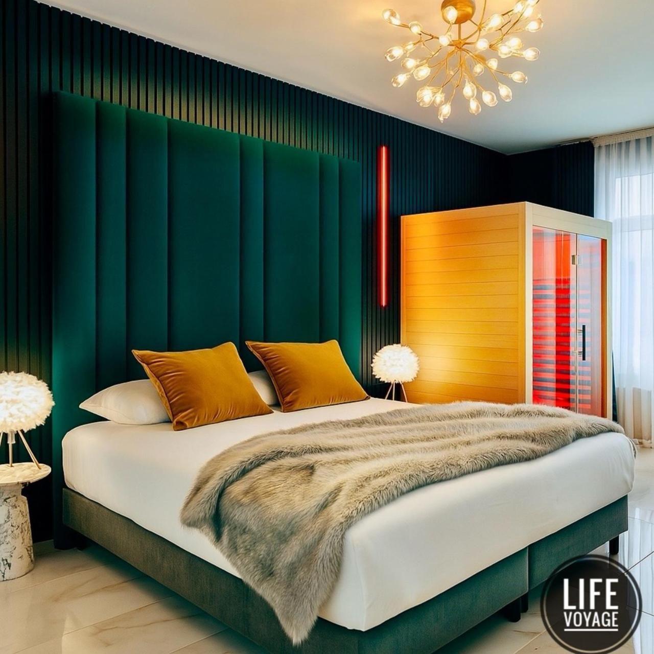 Deluxe Suite - Private Jacuzzi & Sauna