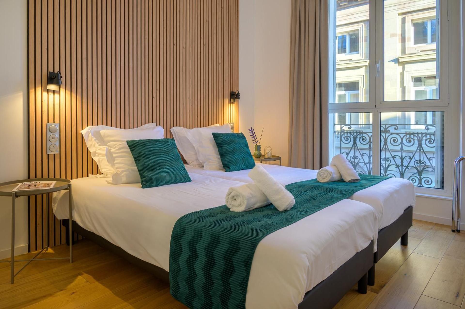 One-Bedroom Apartment - Broglie 2