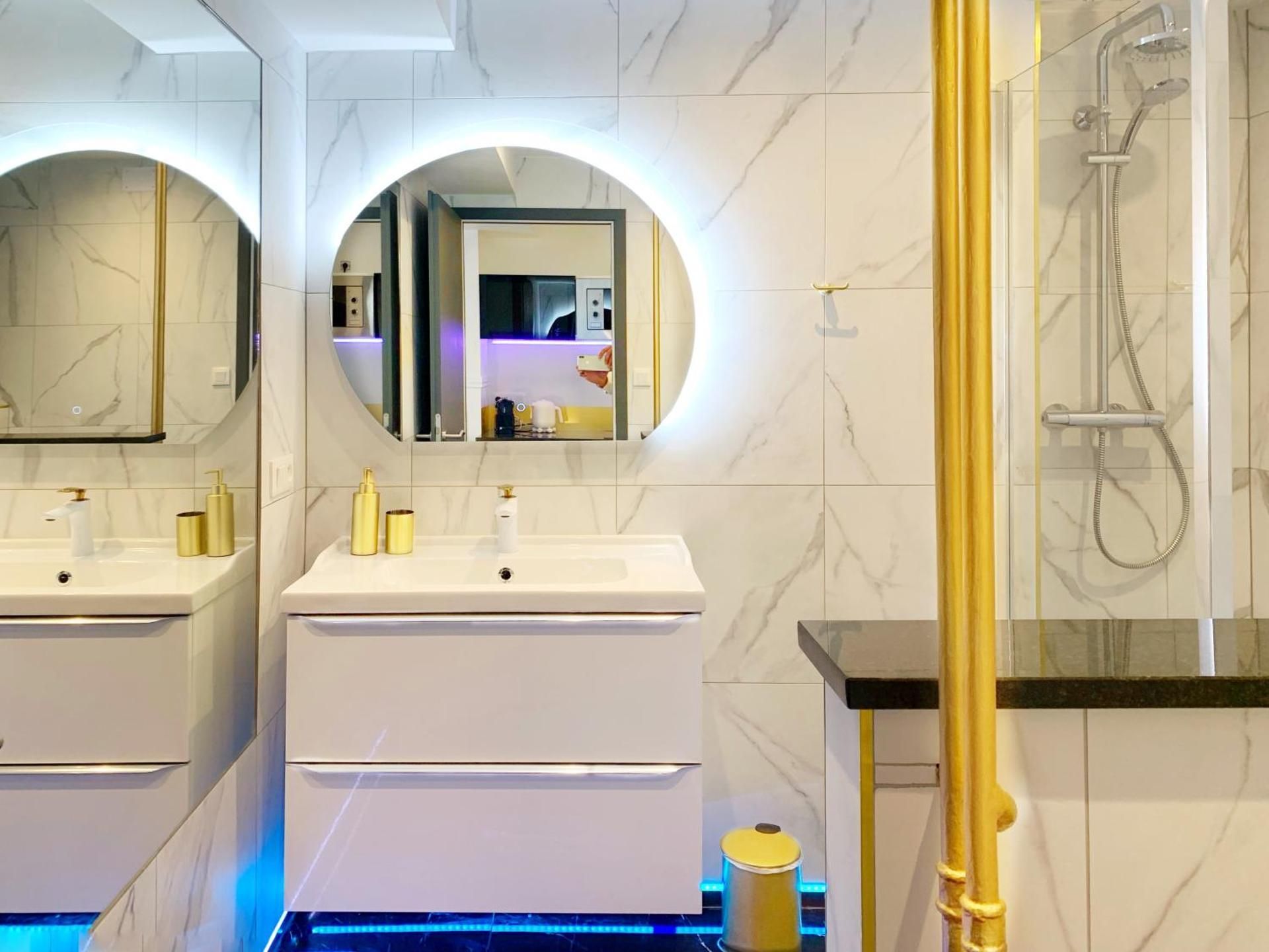 Deluxe Family Suite