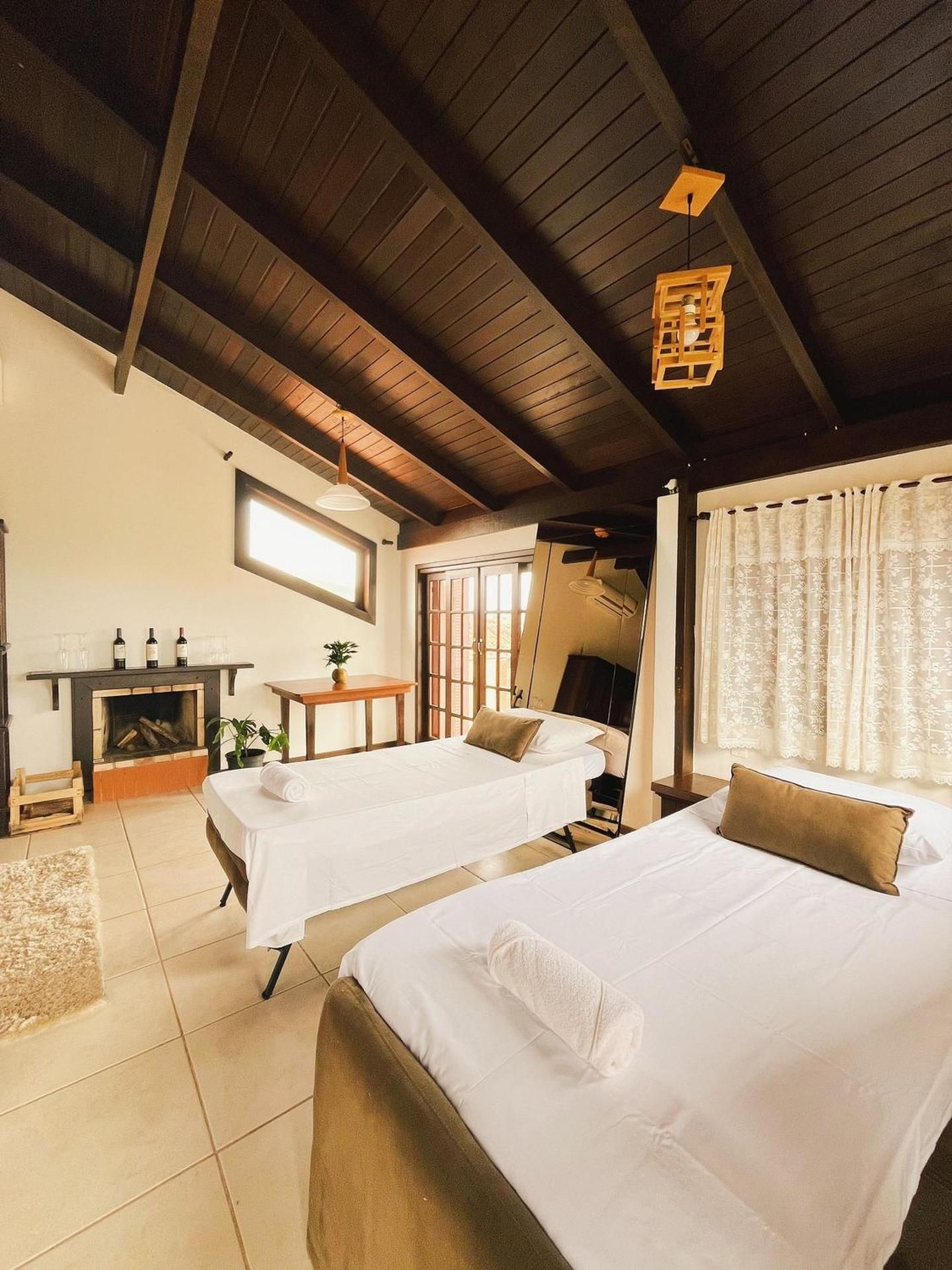 Queen Suite with Spa Bath