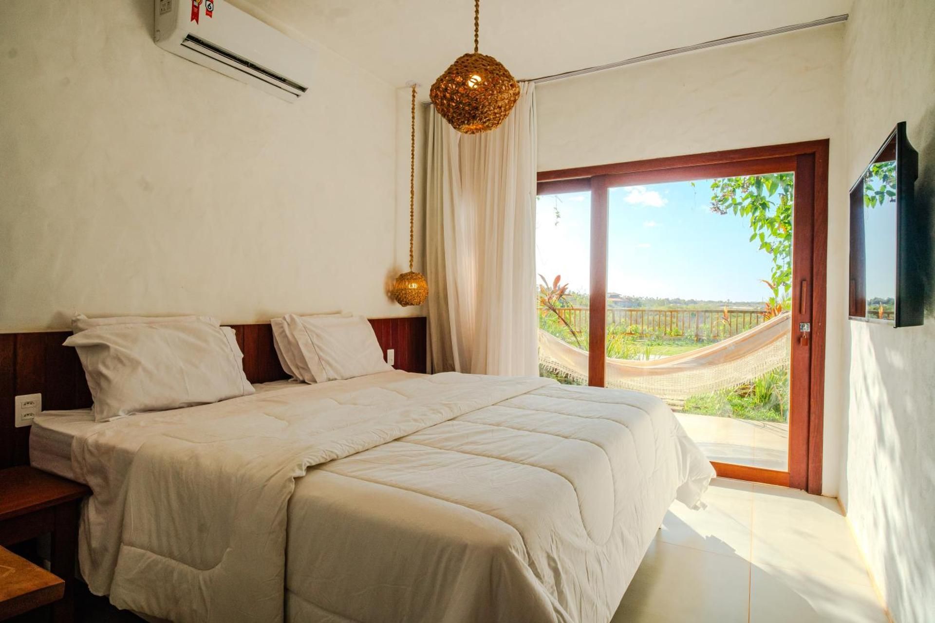 King Suite with Pool View