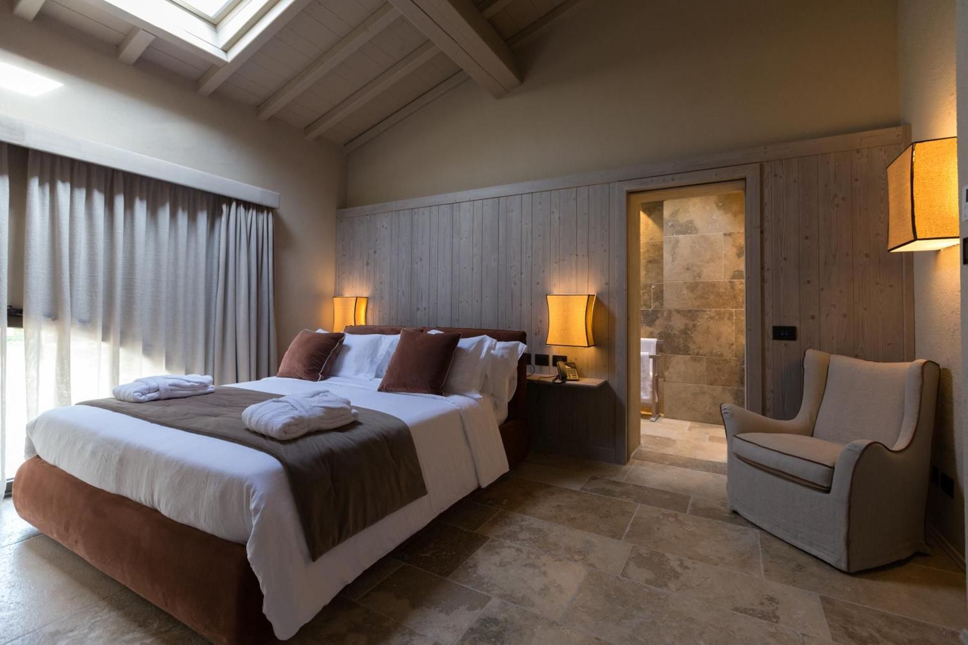 Prestige Room