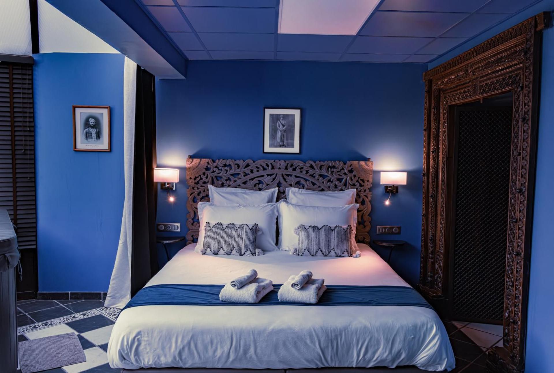 King Room with Spa Bath
