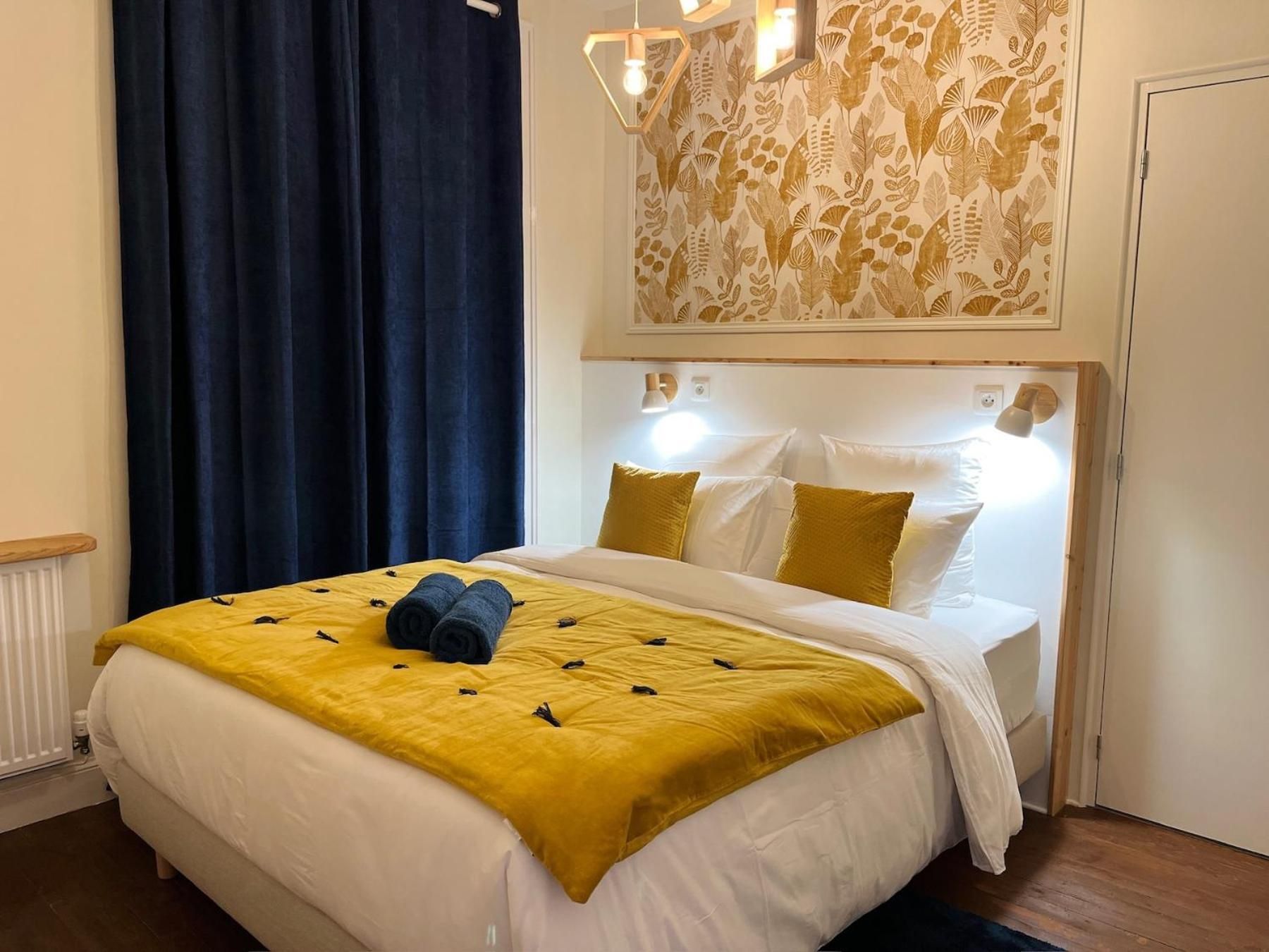 Double Room with Mountain View