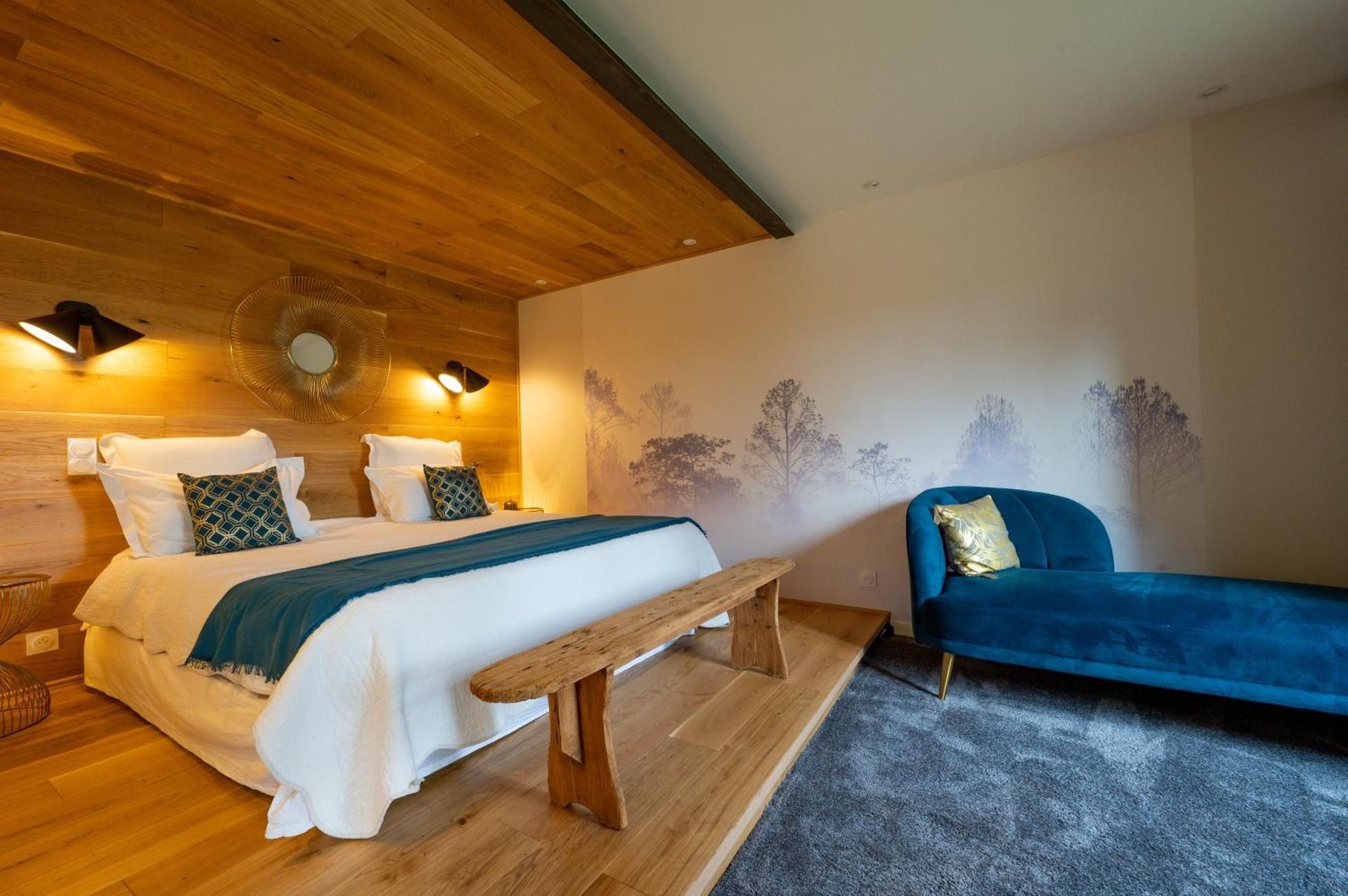Deluxe Double Room with Shower