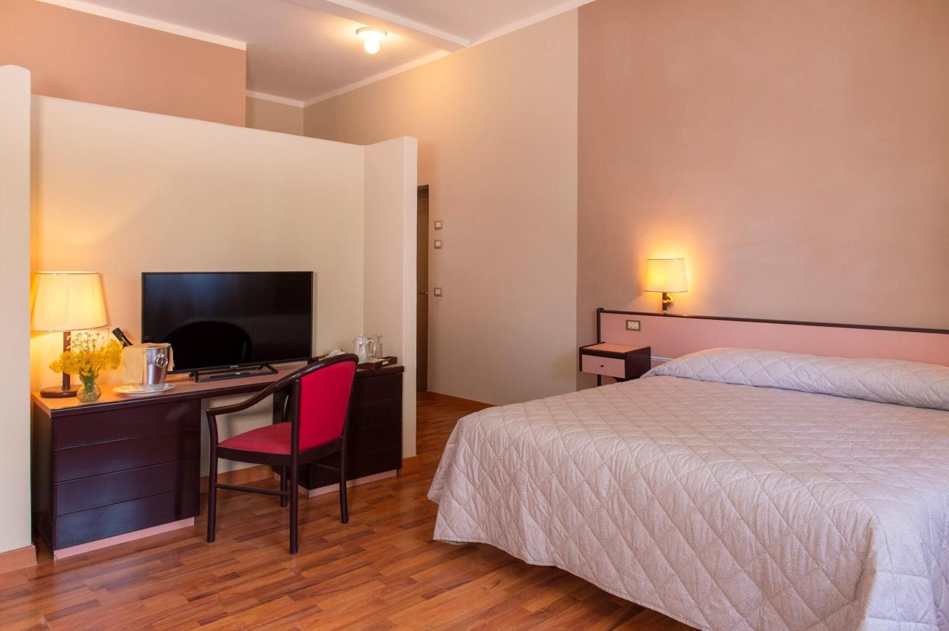 Classic Quadruple Room
