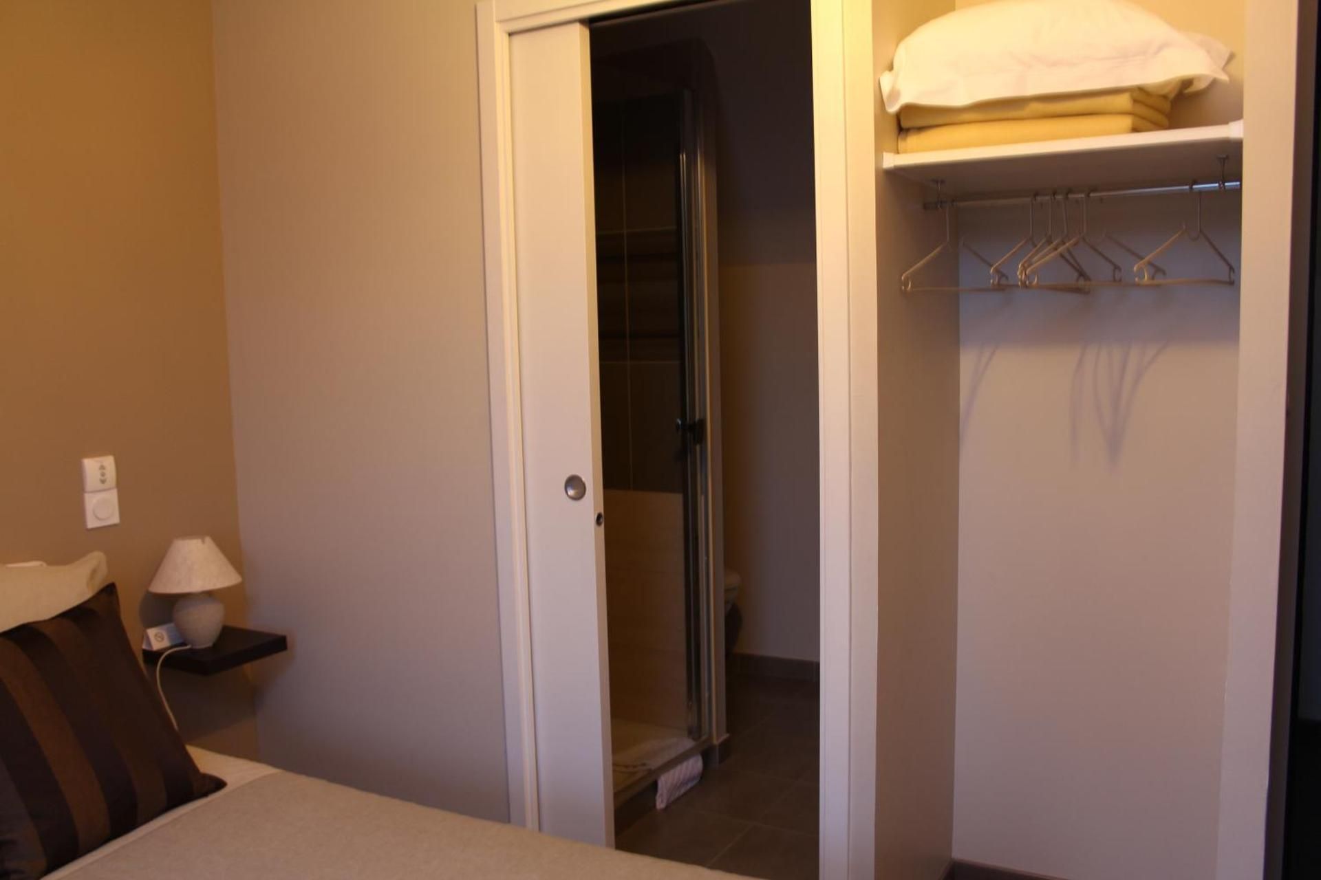 Twin Room with Mont-Saint-Michel view