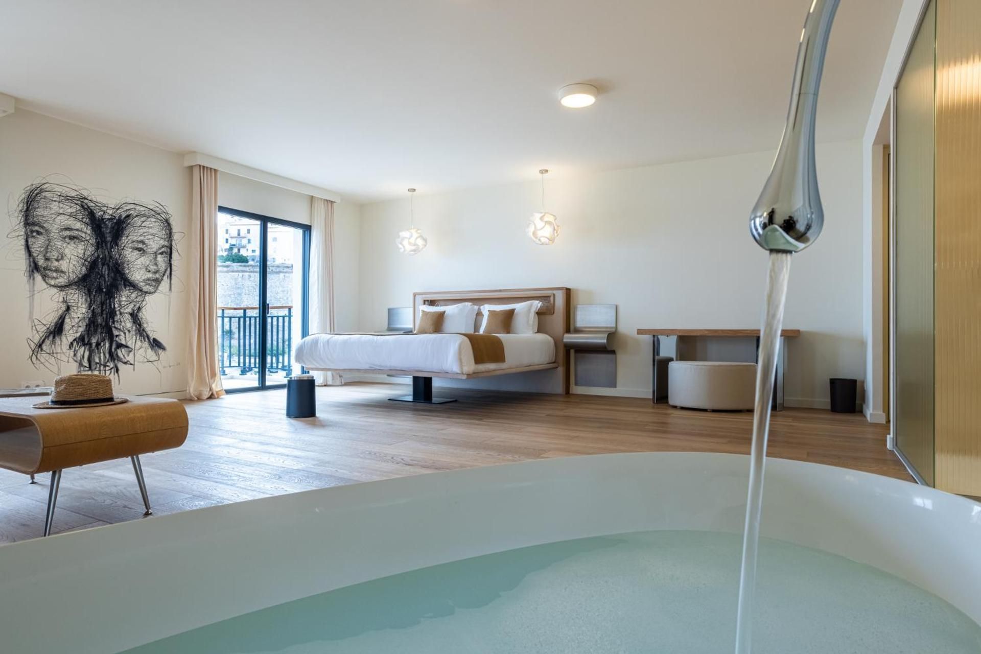 Prestige Suite with One Double or Two Single Beds - Sea and Citadel View