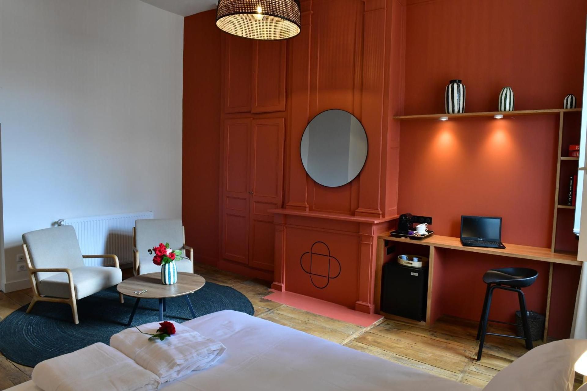 Les Chambres du Cloitre Deluxe Queen Room 2