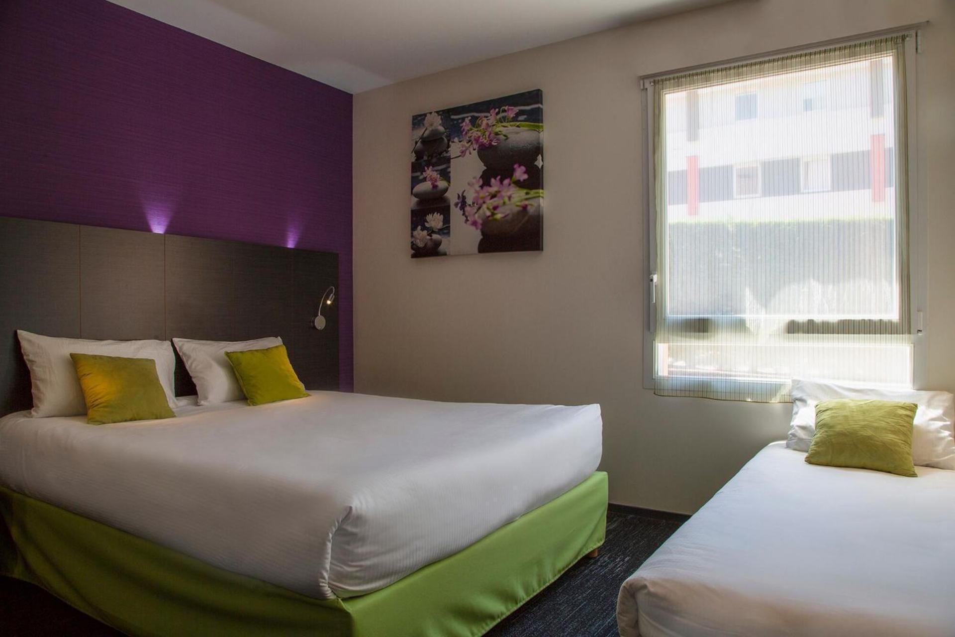  Triple Room with 1 Double bed and 1 Single Bed