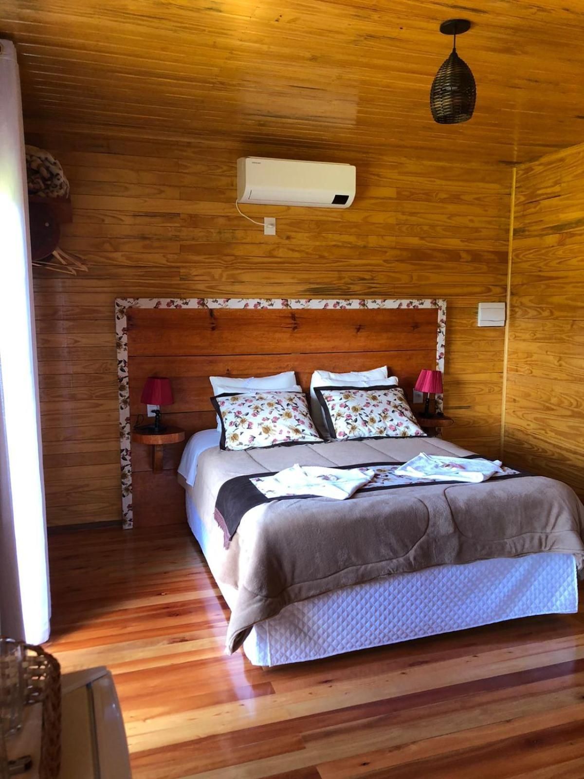 Deluxe Queen Suite