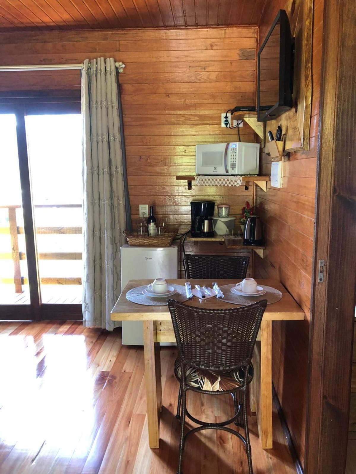 Queen Suite with Spa Bath