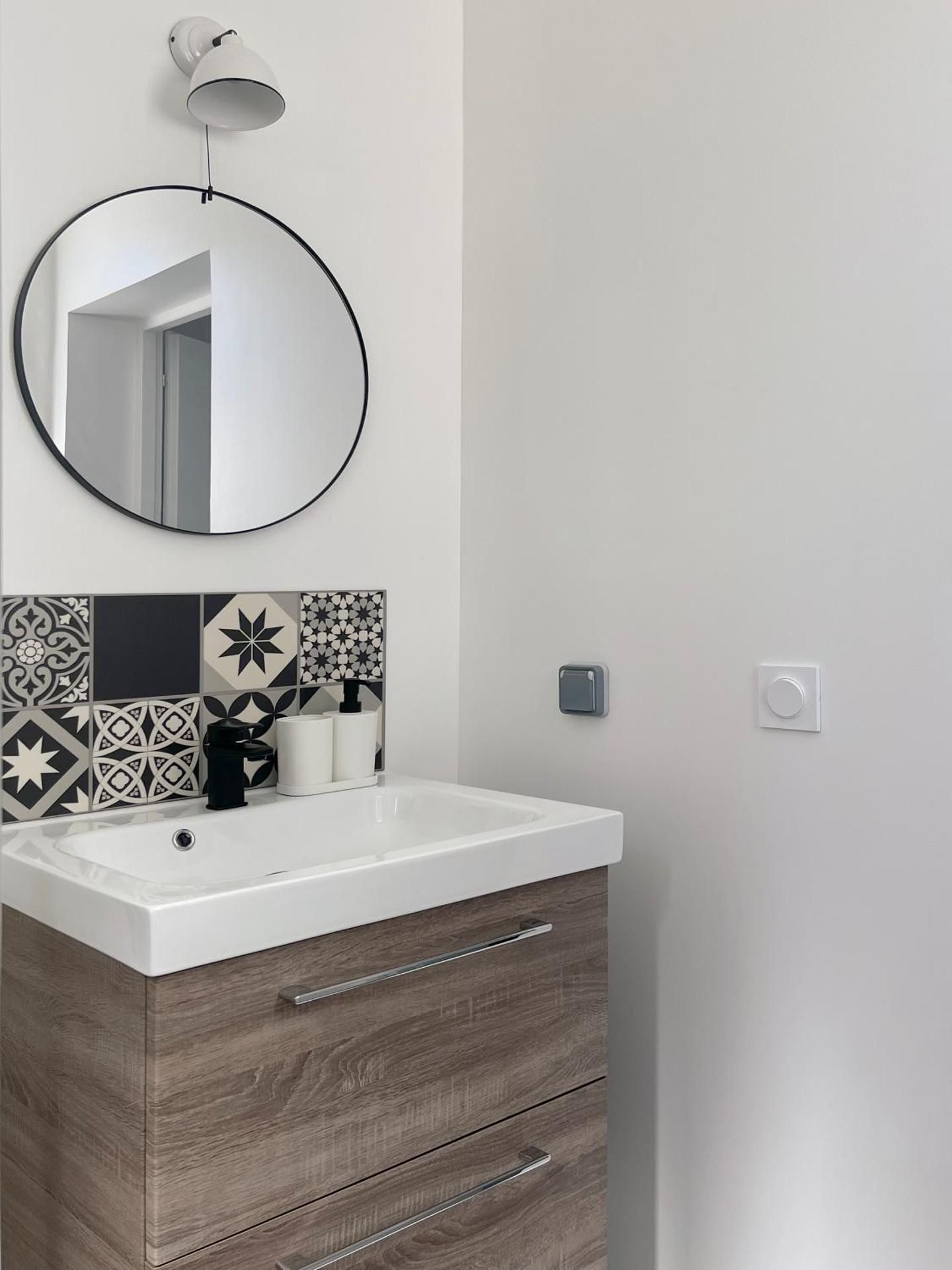 Single Room With Private Bathroom
