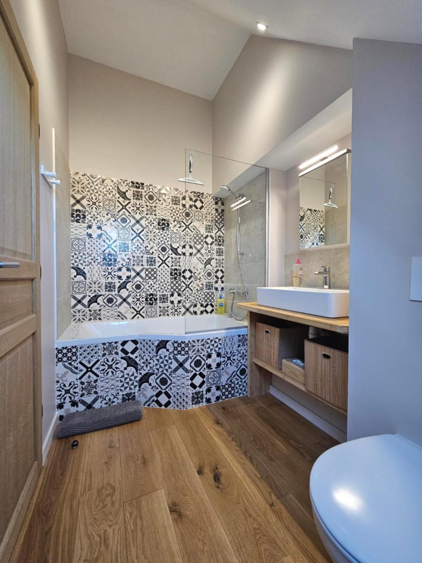 Double Room with Private Bathroom