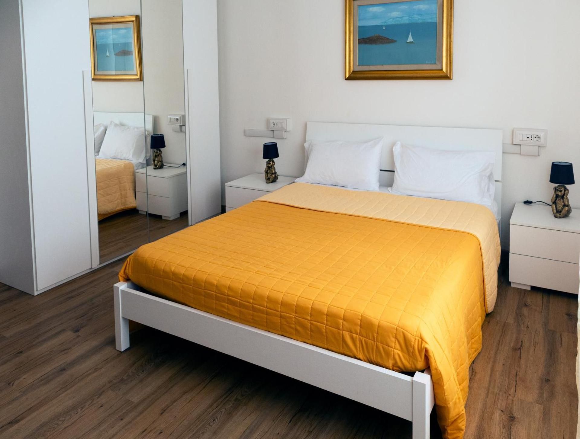 Dormen One-Bedroom Deluxe Apartment