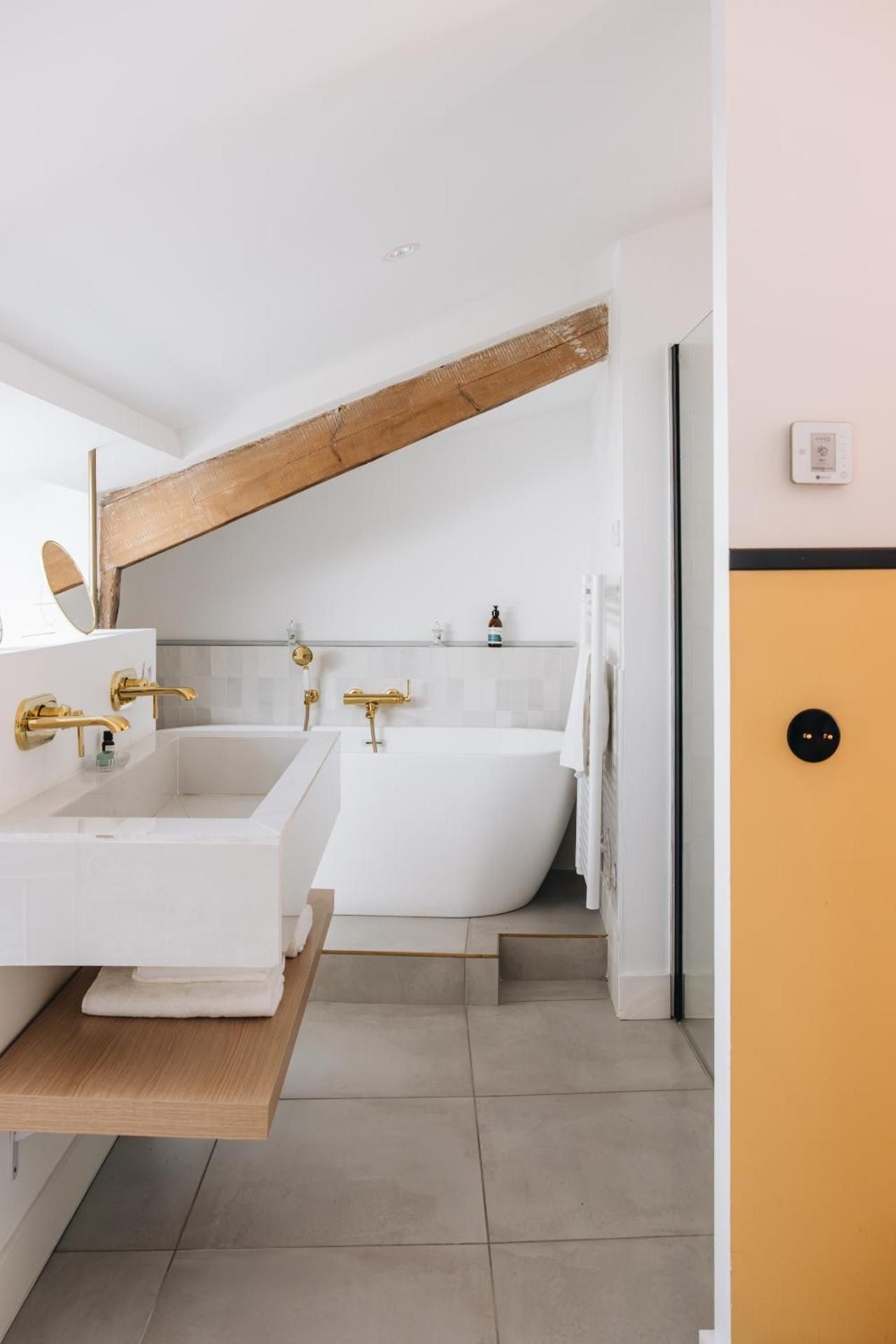 Suite Mr Réal-Suite-Balcon-SDB privée