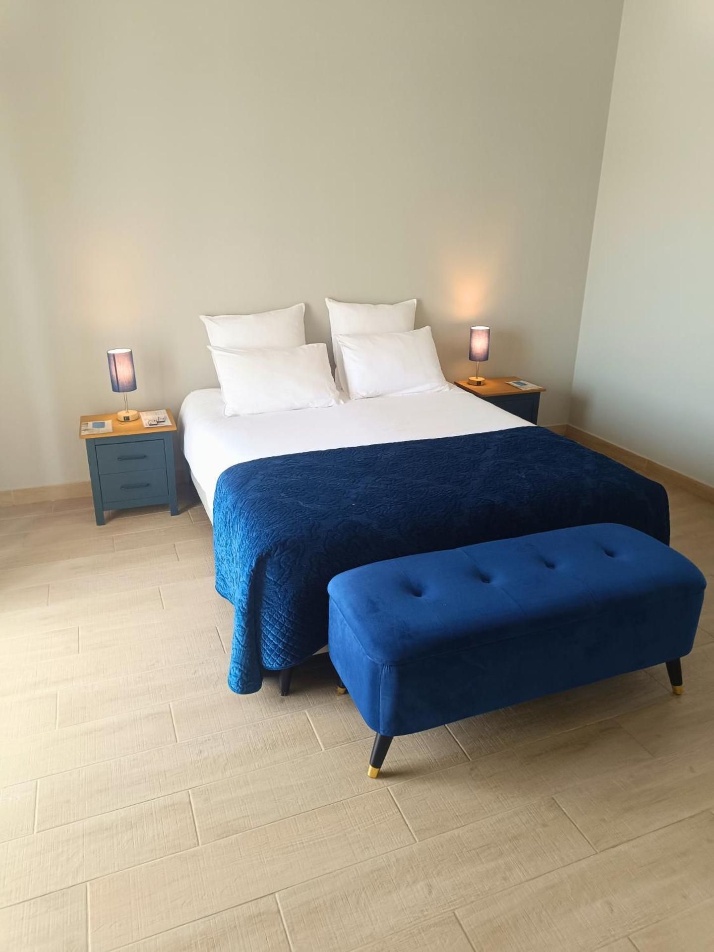 Chambre d'hotes Le Domaine des Hirondelles Double Room - Disability Access