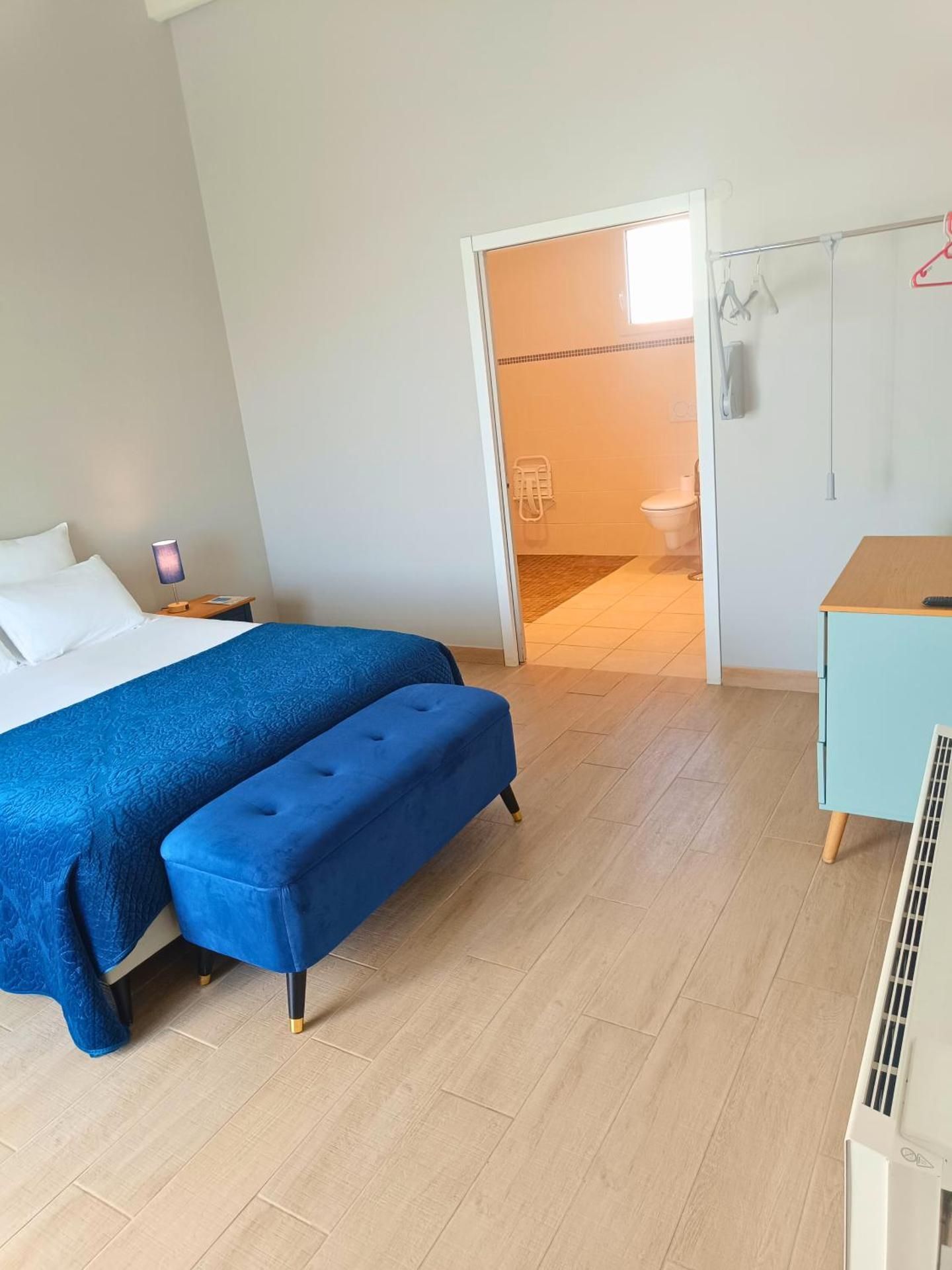 Chambre d'hotes Le Domaine des Hirondelles Double Room - Disability Access 3