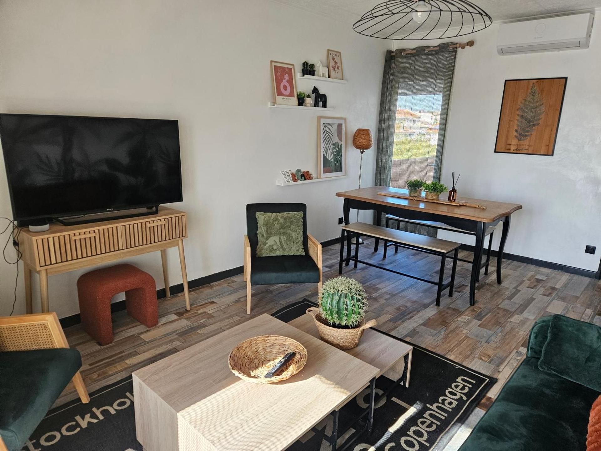 Two-Bedroom Apartment with Balcony and Terrace