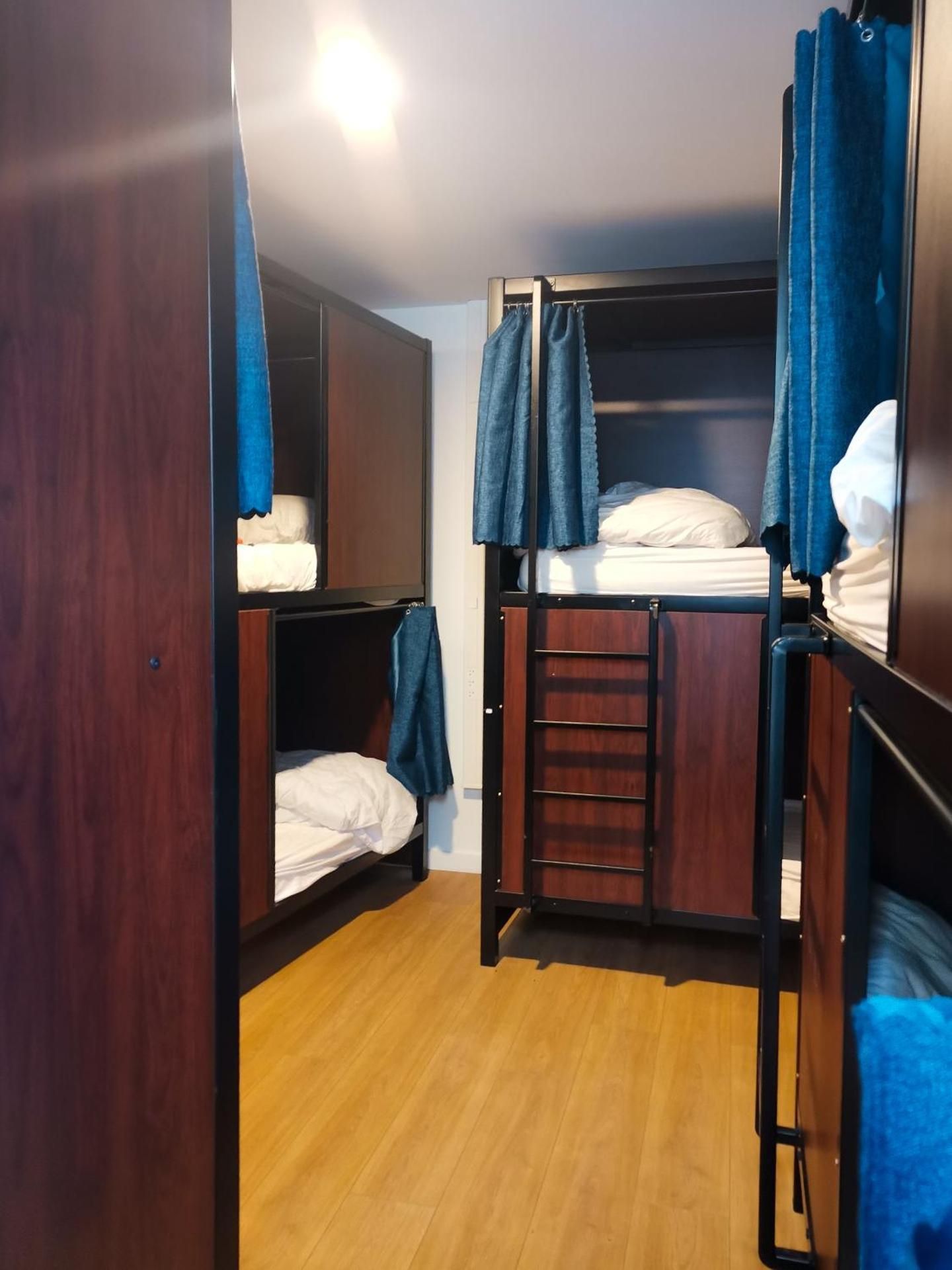 Bunk Bed in Mixed Dormitory Room