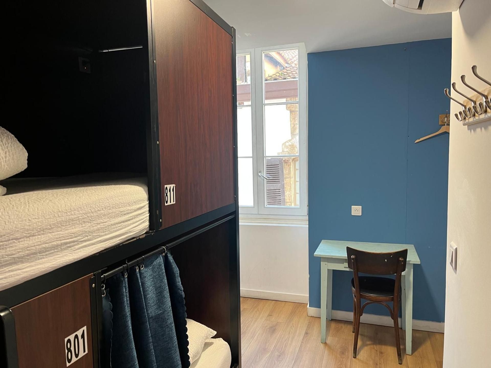 Bed in 6-Bed Mixed Dormitory Room