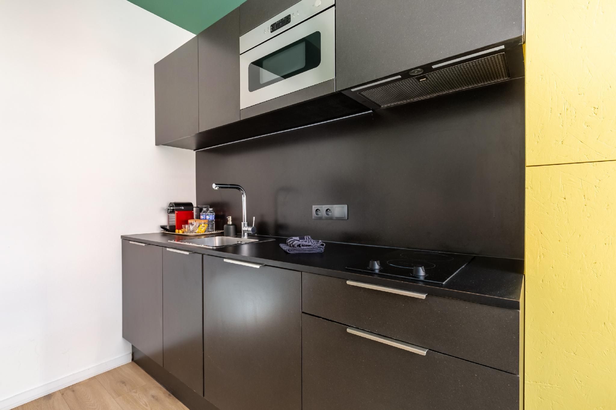 La Treille-Suite-Appartement-SDB privée avec douche-Vue sur Rue