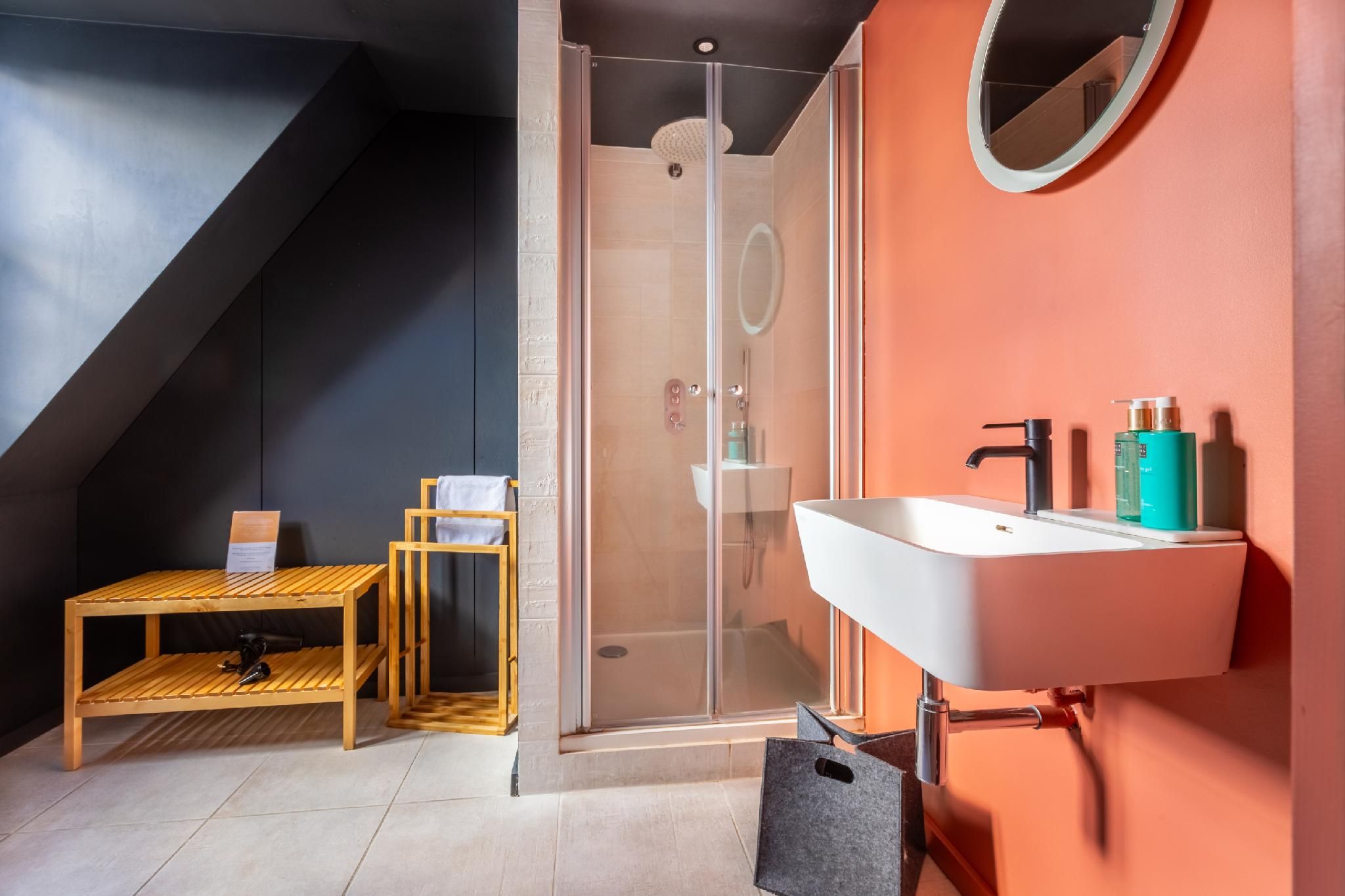 Le De Gaulle-Appartement-Premium-SDB privée avec douche-Vue sur Rue