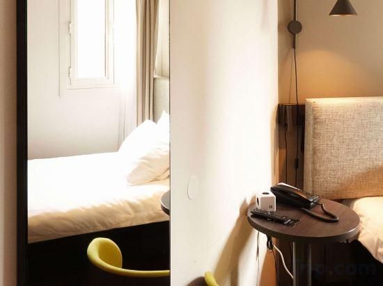 Standard Room With One Single Bed