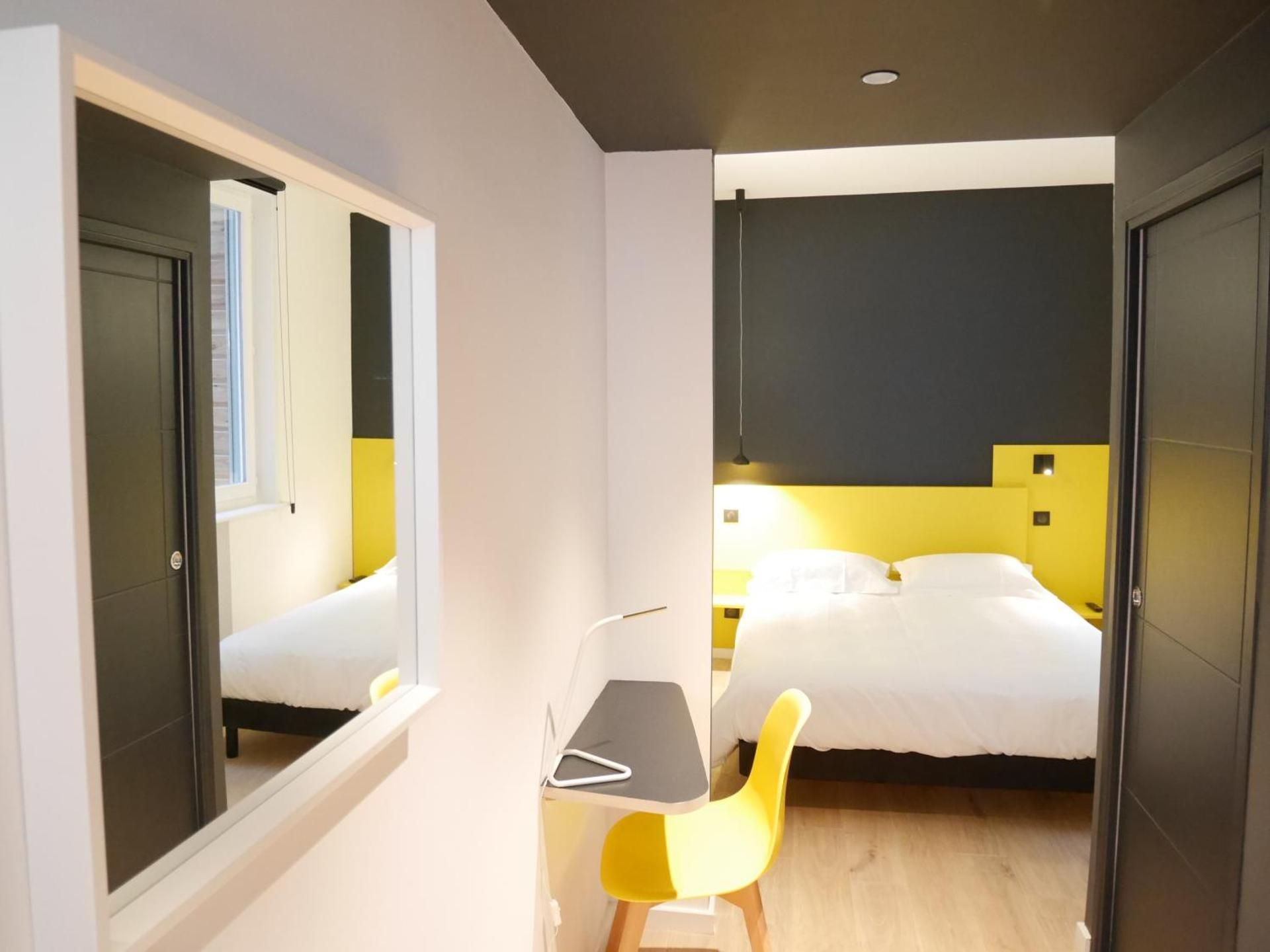 One-Bedroom Standard Apartment