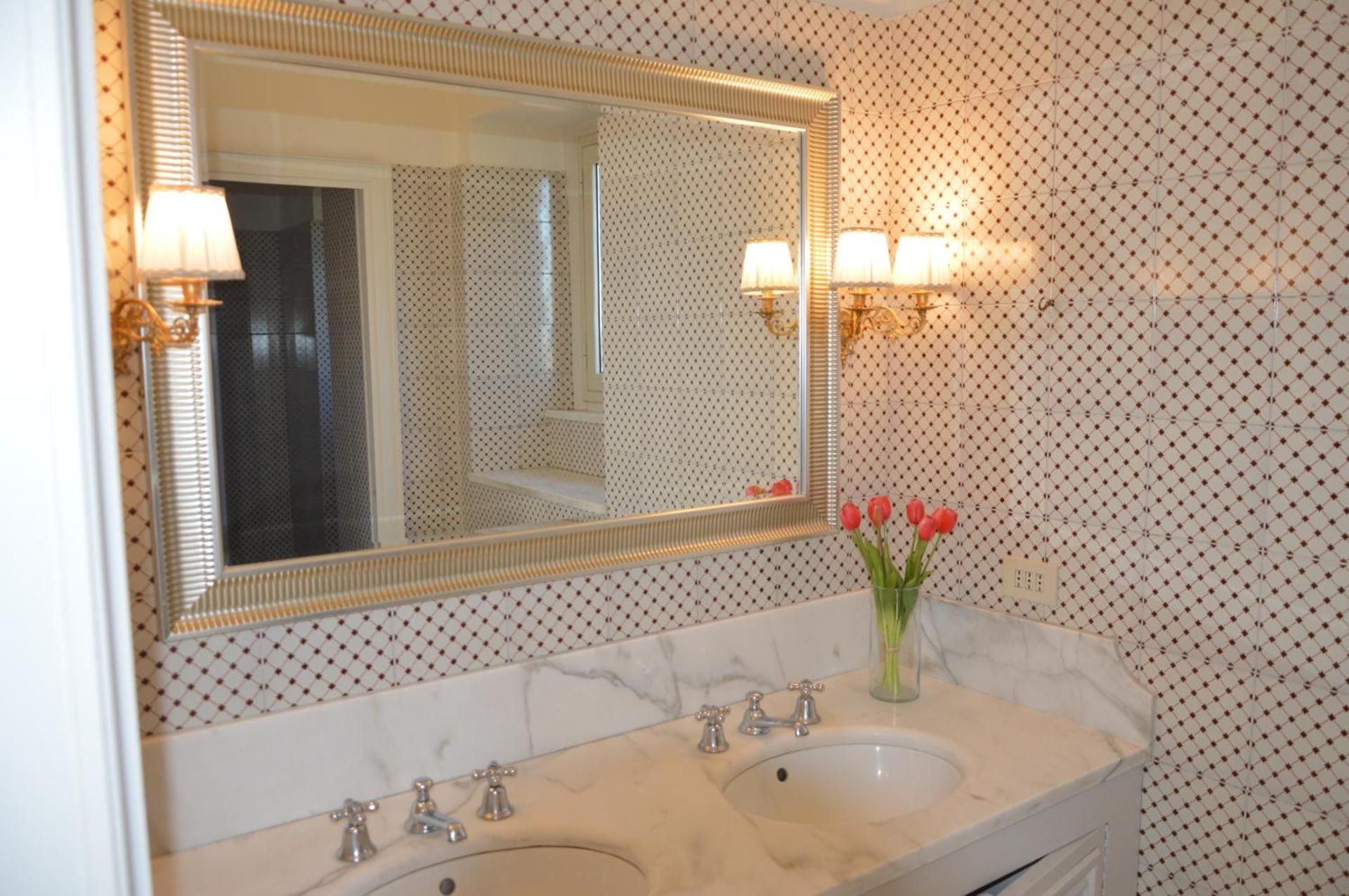 Quadruple Room with Private Bathroom