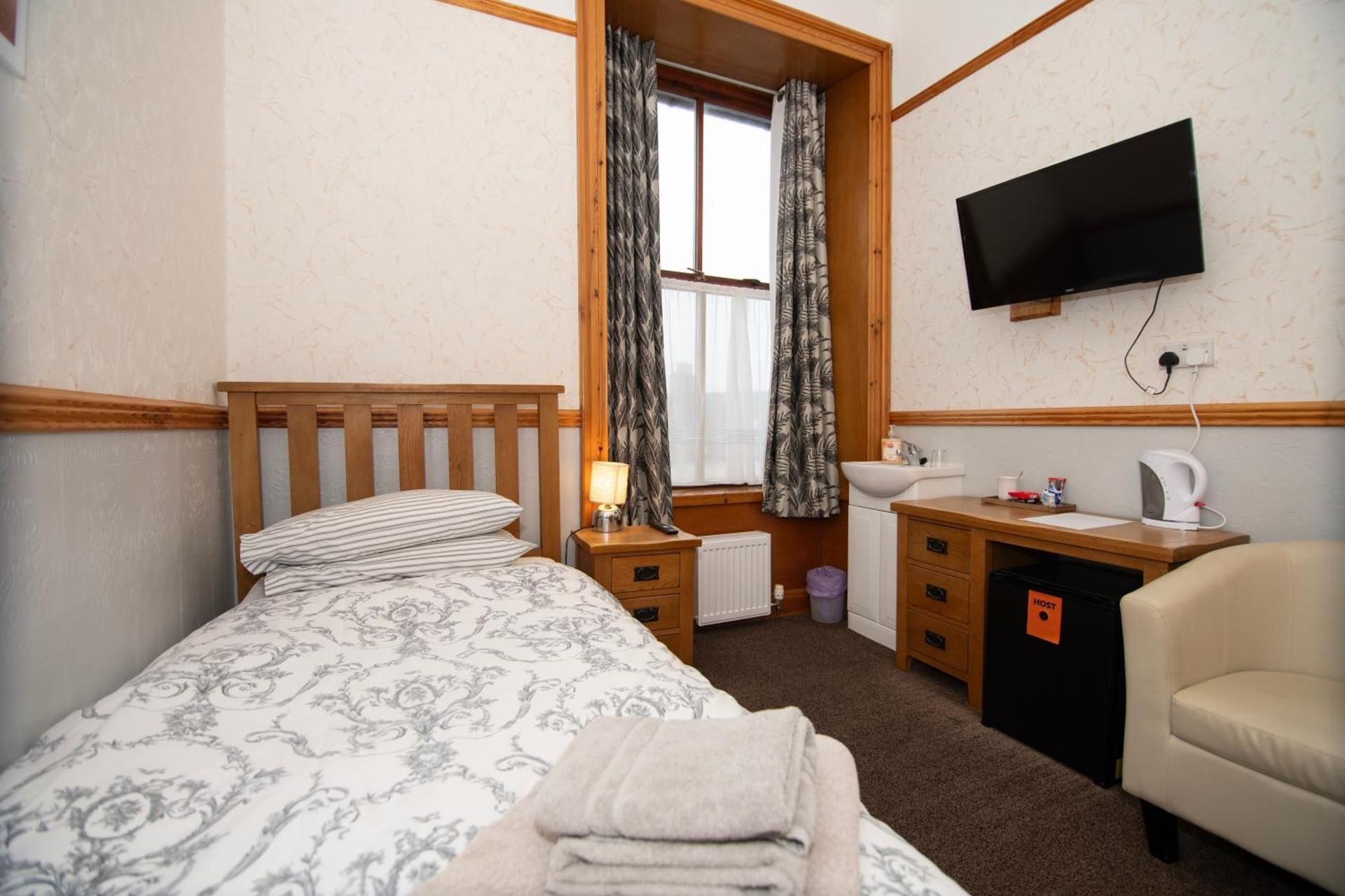 Single Room with Private External Bathroom