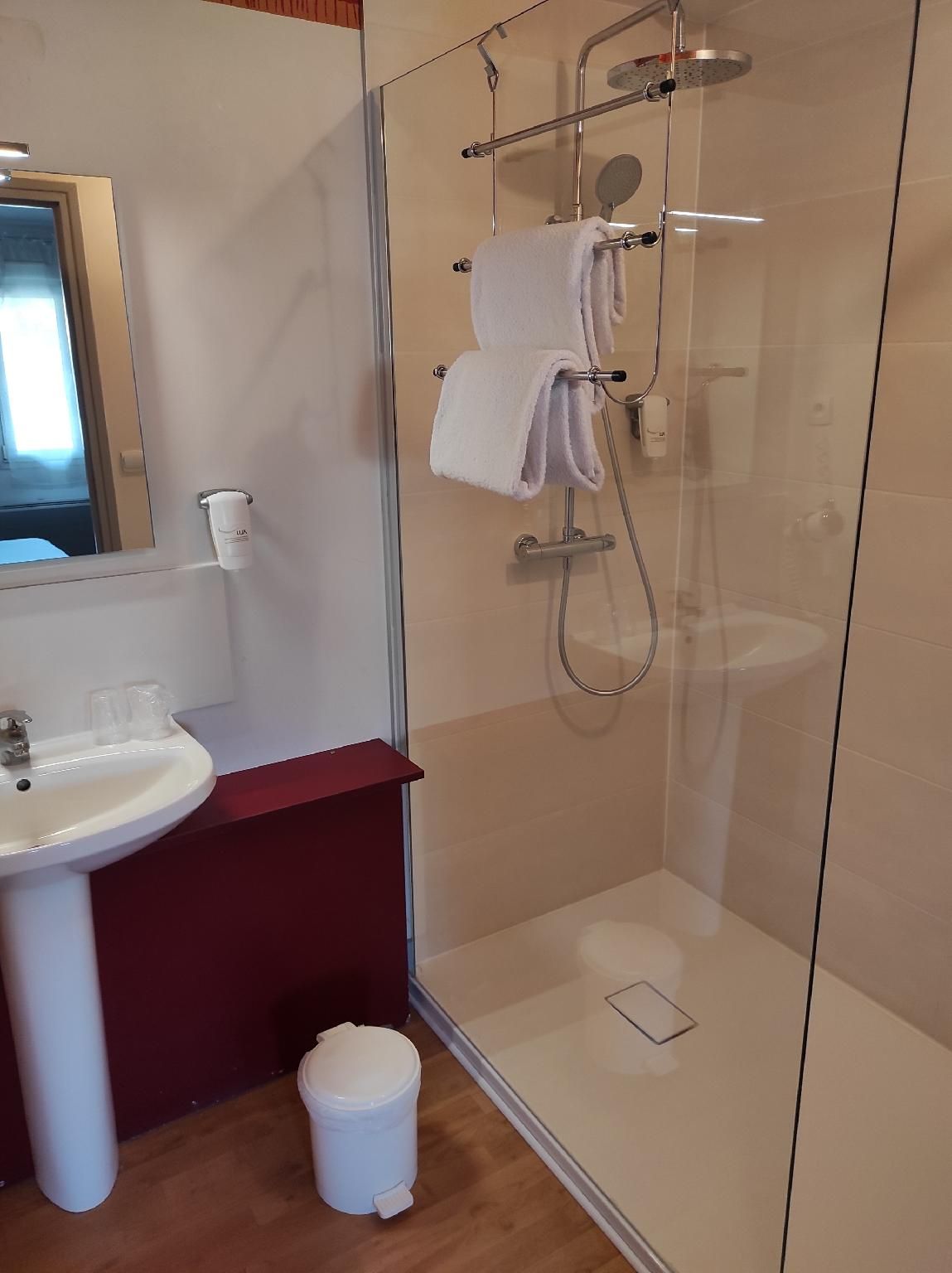 Domaine de Blanchardière Double-Classique-Salle de bain privée-Vue sur Parc 3