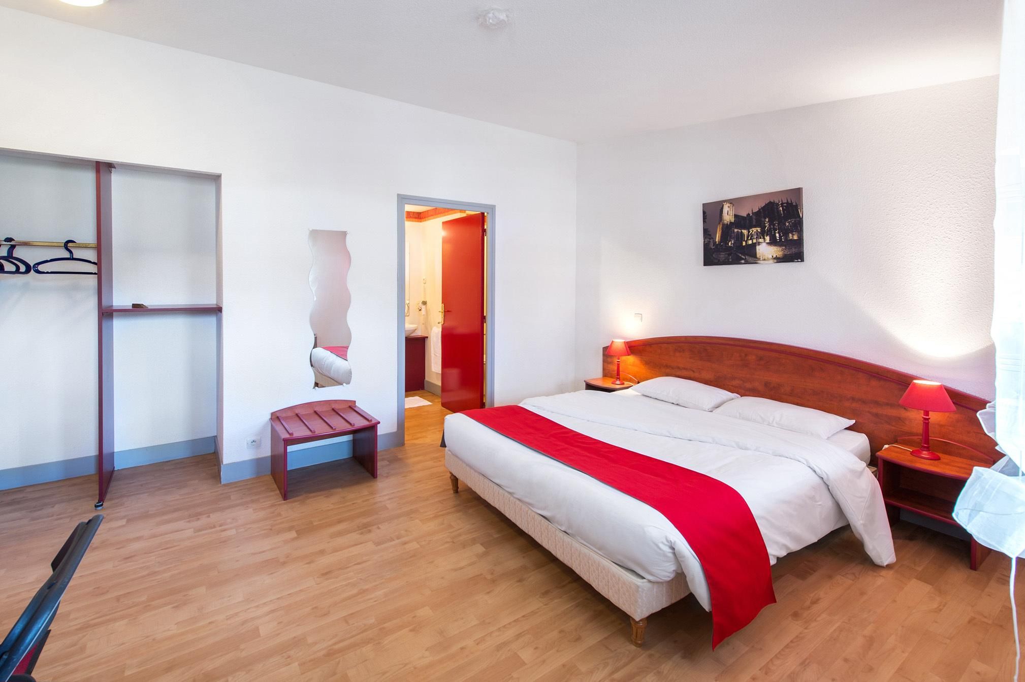 Domaine de Blanchardière Double-Classique-Salle de bain privée-Vue sur Parc