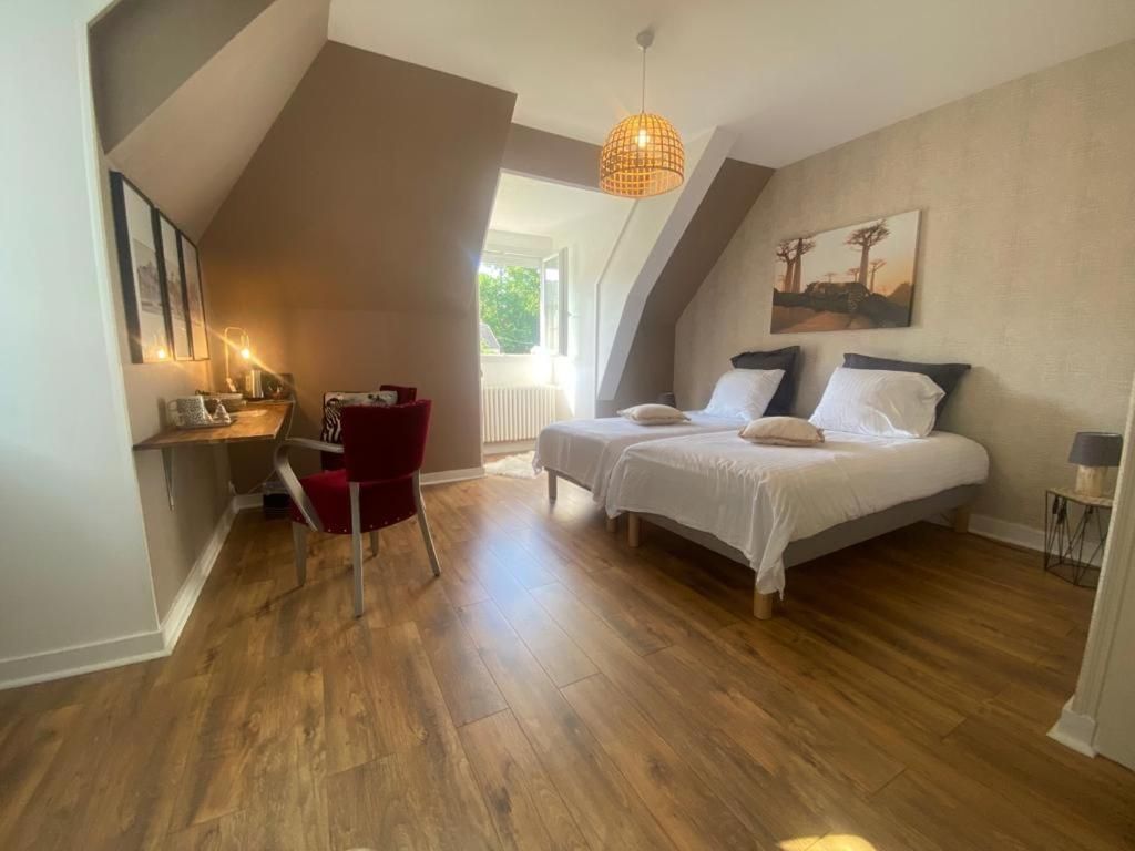 Double Room with Pool View