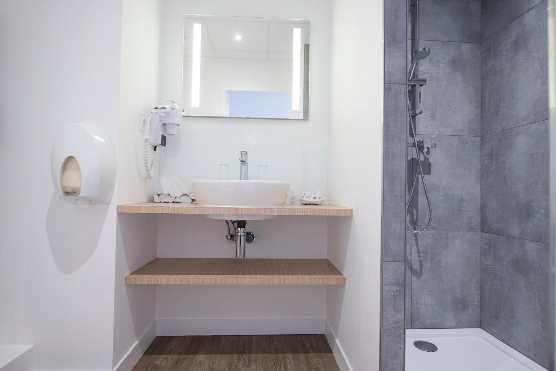 The Originals City, Hôtel Chantecler, Le Mans Standard Room 3