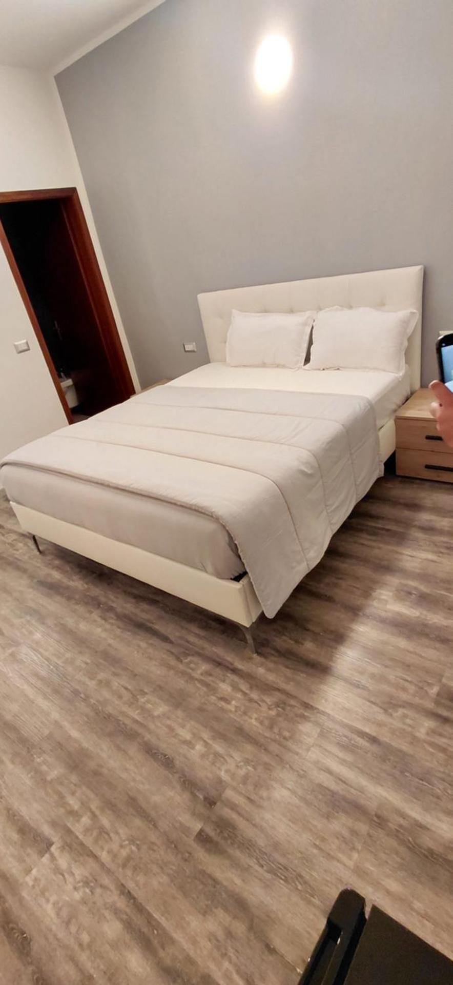 Deluxe Room (2 Adults + 1 Child)