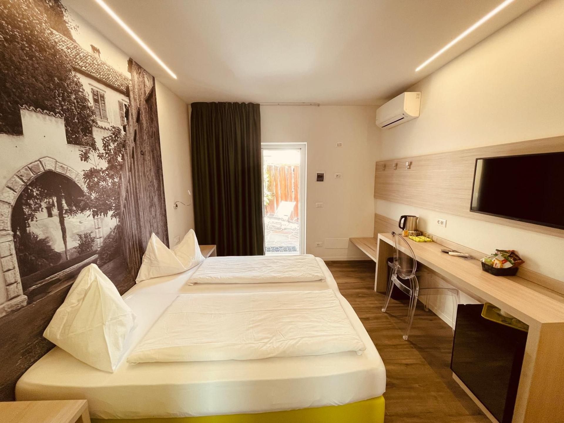 Deluxe Double or Twin Room with Spa Bath