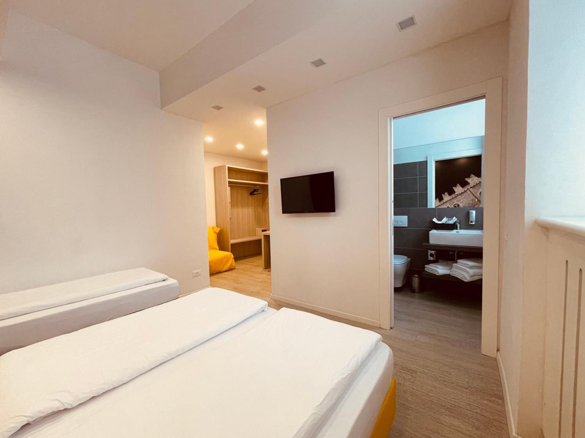 Triple Room with Garden View