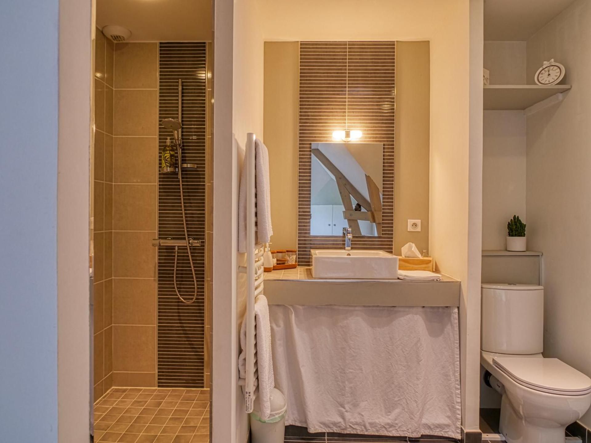Double Room with Pool View